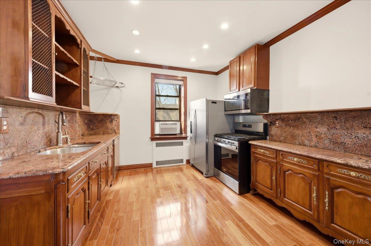 #11 photo, 300 Main Street, White Plains , NY 10601