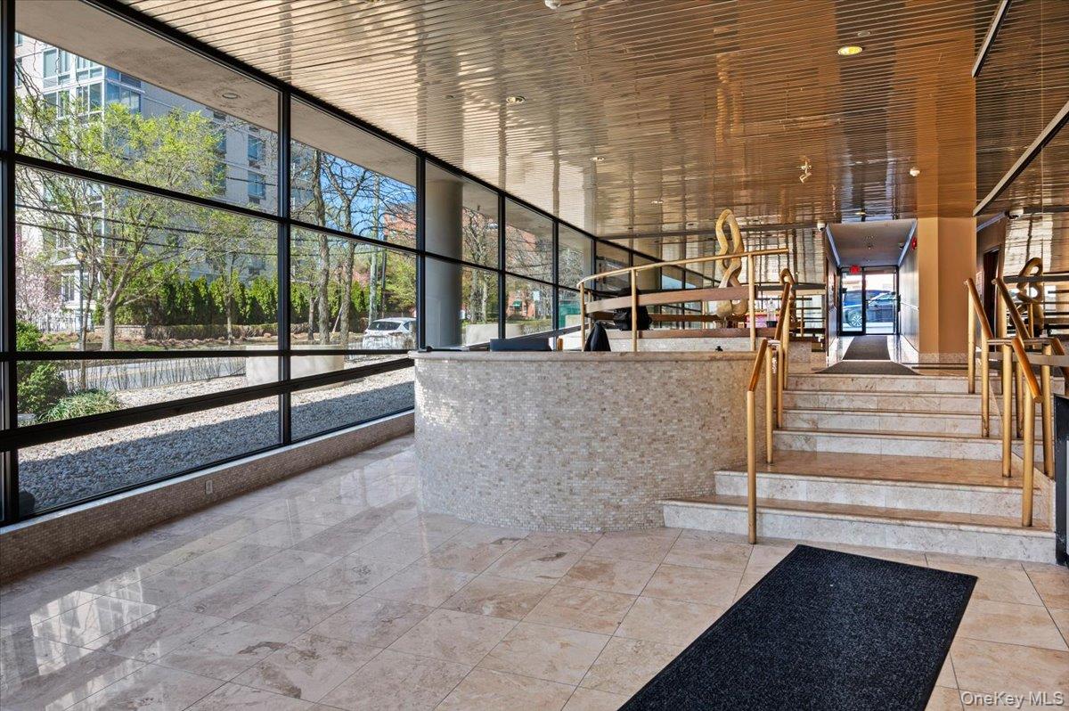 #3 photo, 10 Cottage Place, White Plains , NY 10601