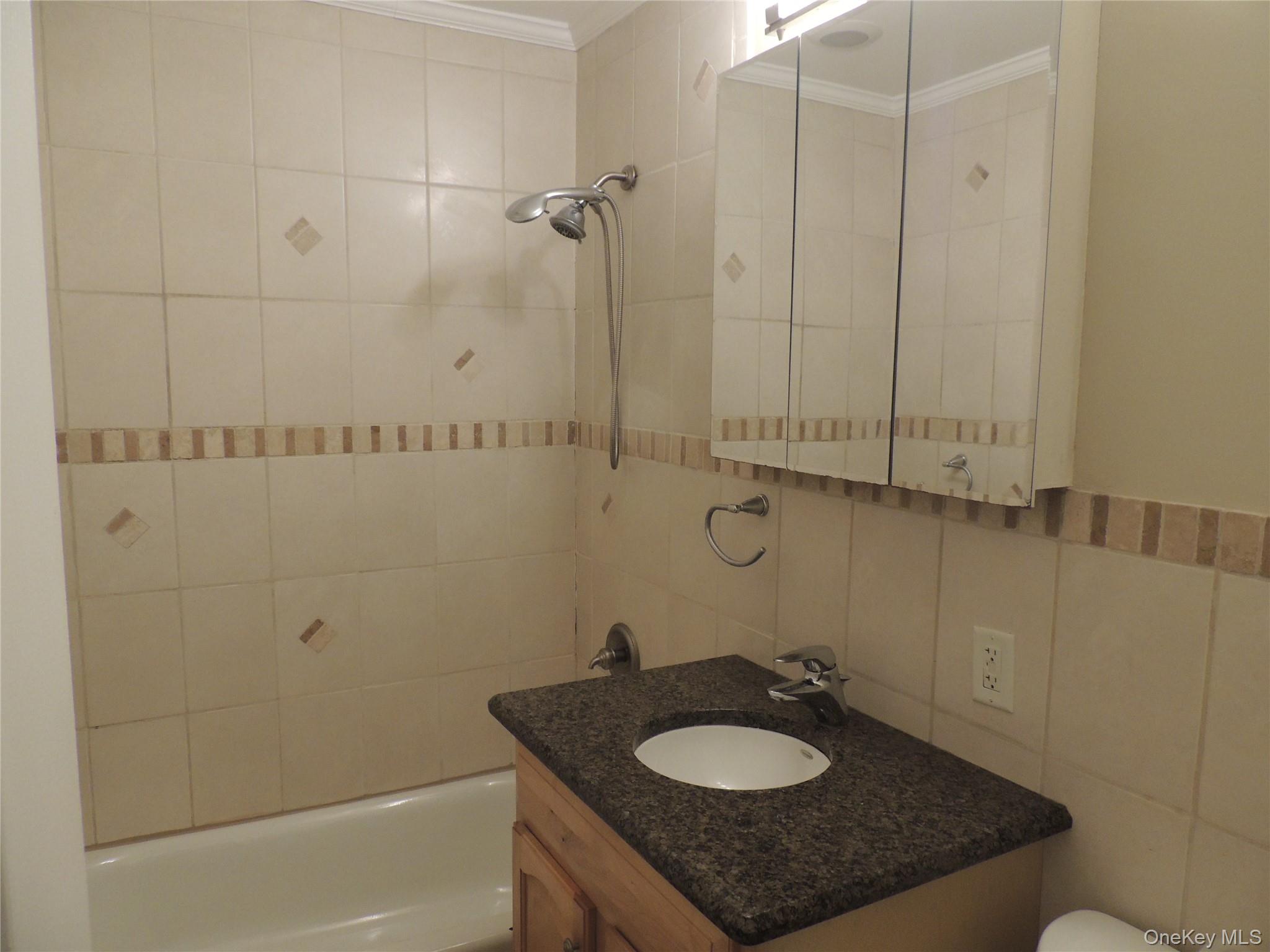 #8 photo, 2910 Barclay Manor, Newburgh , NY 12550