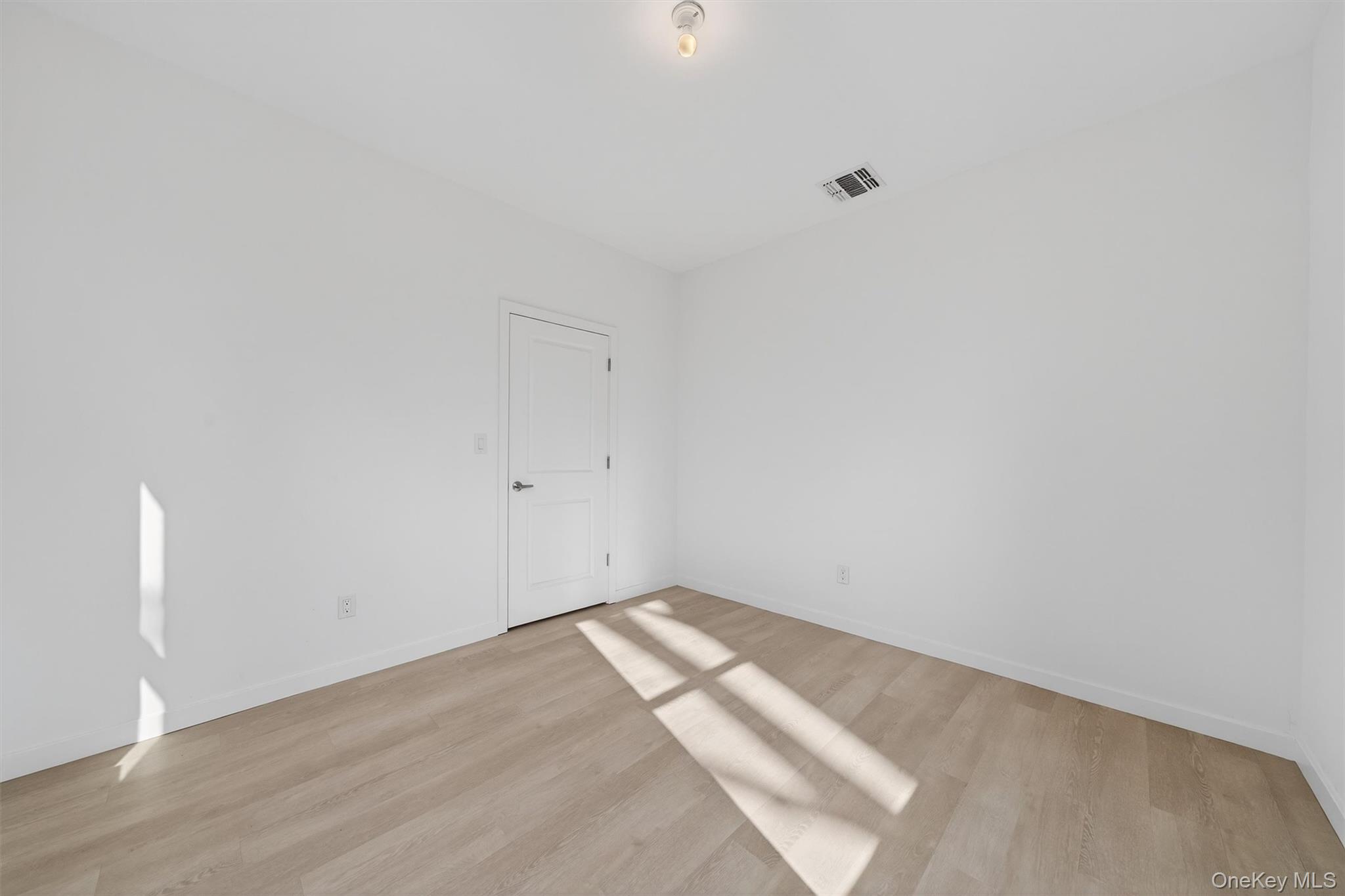 #20 photo, 1 Hulse Street, Middletown , NY 10940