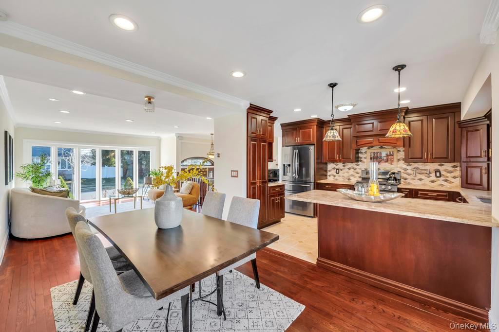 #10 photo, 16 Phipps Lane, Нассау ‖ Plainview , NY 11803