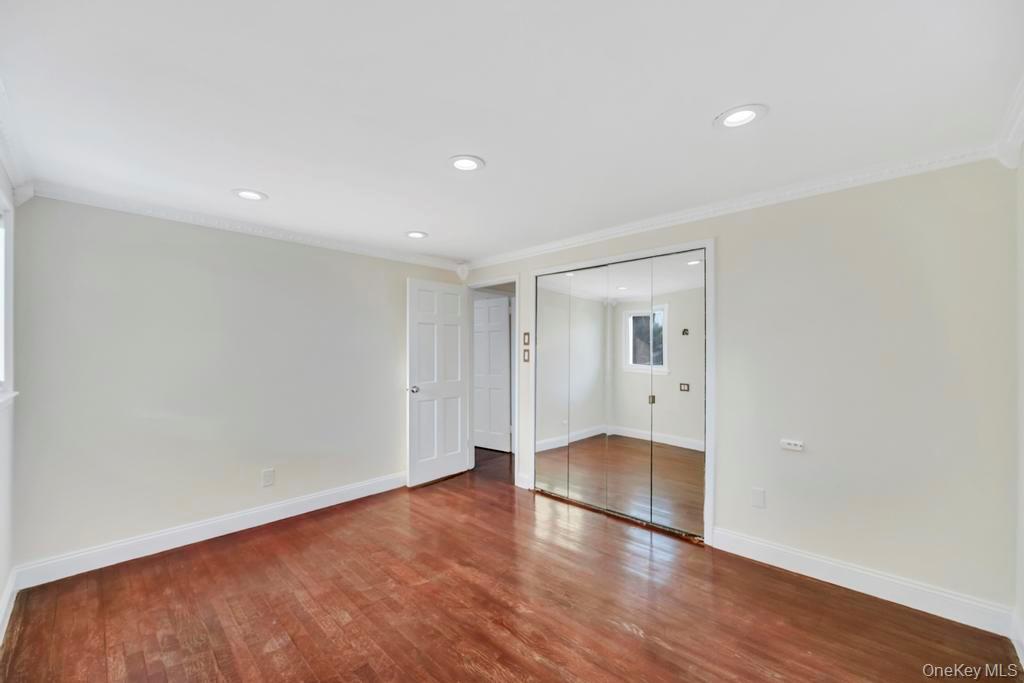 #19 photo, 16 Phipps Lane, Нассау ‖ Plainview , NY 11803