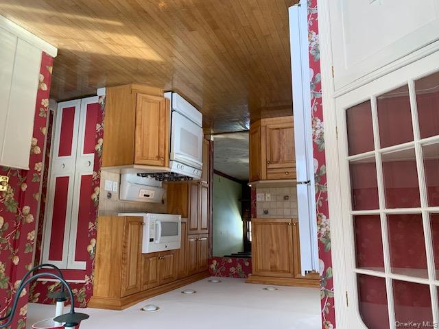 #7 photo, 36 Burr Avenue, Northport , NY 11768