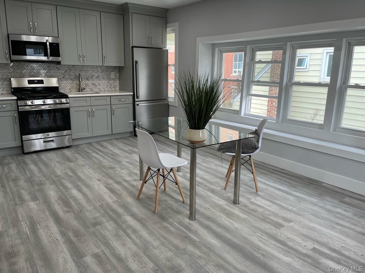 #18 photo, 121 W Chester Street, Long Beach , NY 11561