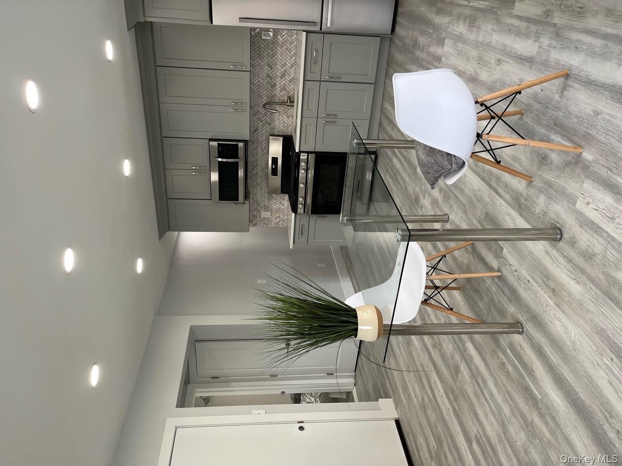 #19 photo, 121 W Chester Street, Long Beach , NY 11561