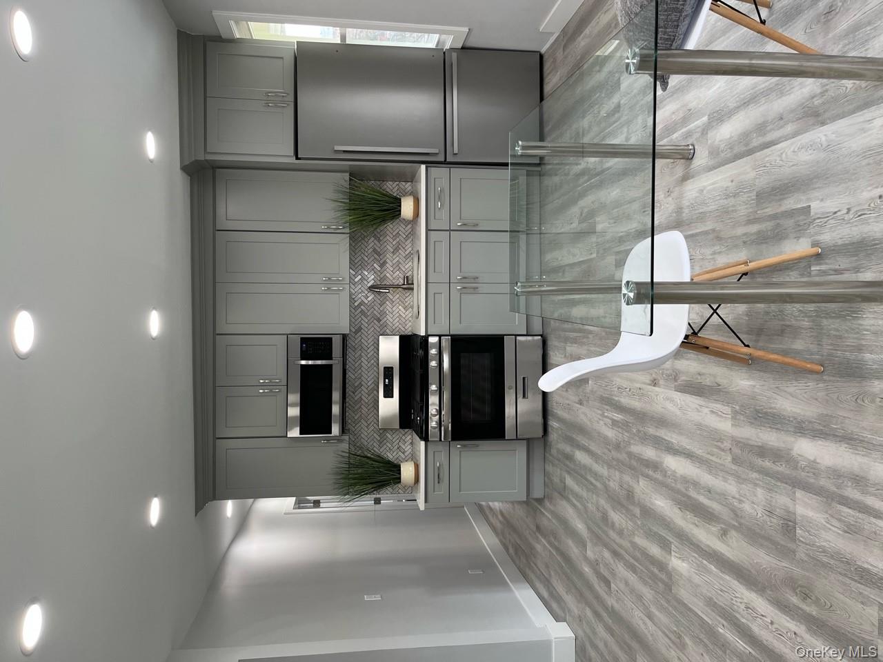 #20 photo, 121 W Chester Street, Long Beach , NY 11561