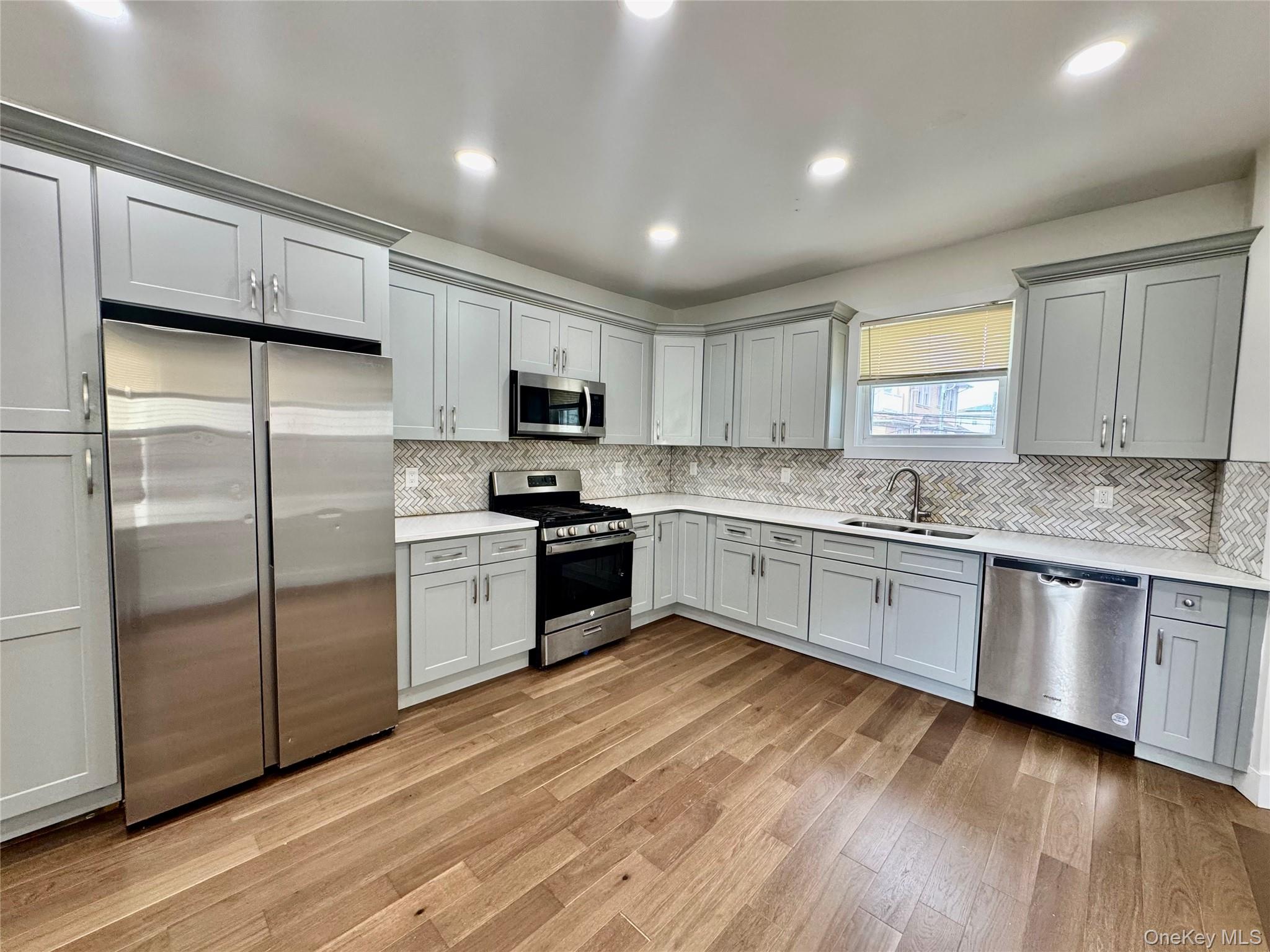 #7 photo, 121 W Chester Street, Long Beach , NY 11561