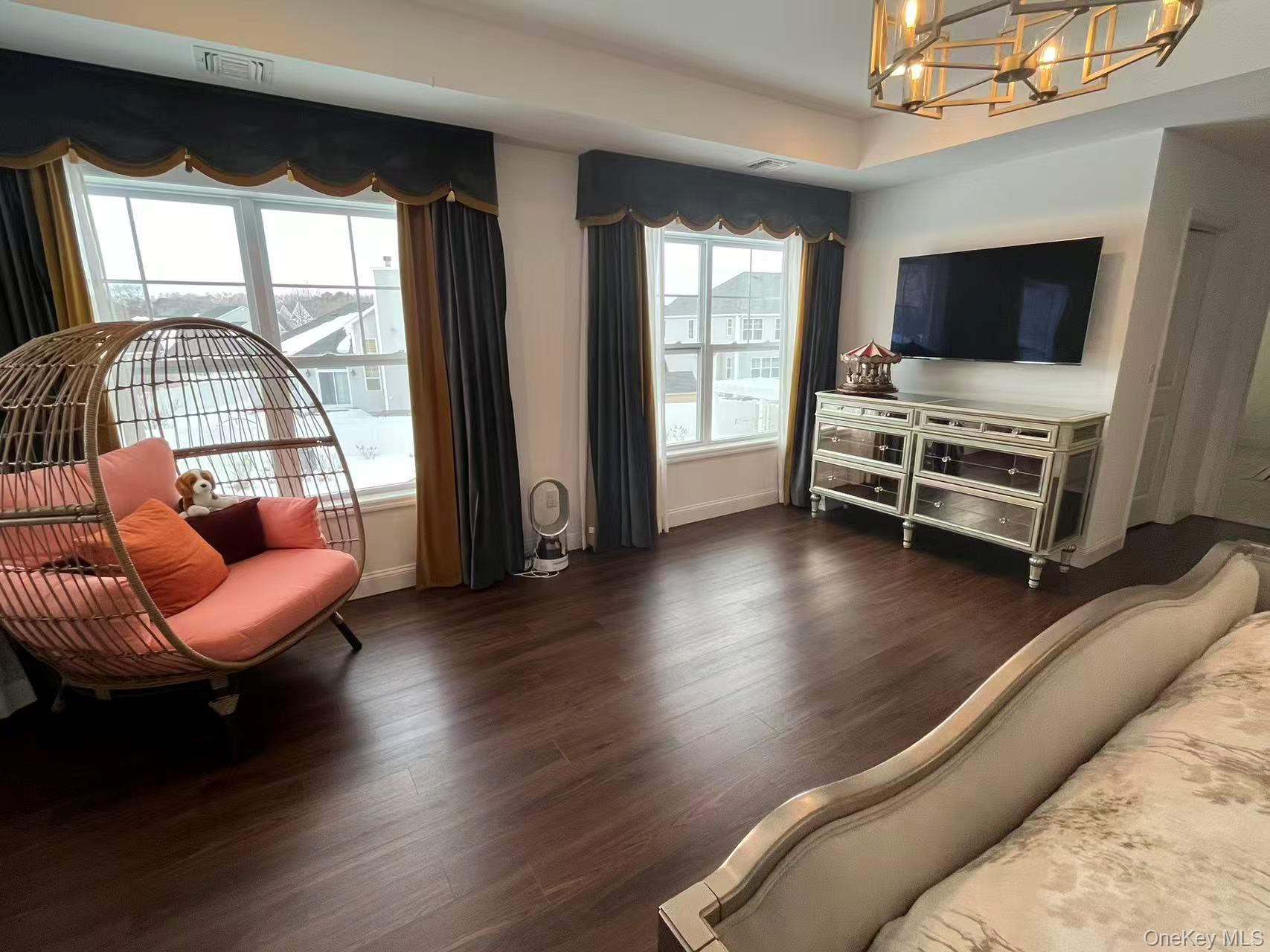 #14 photo, 42 Wildflower Drive, سوفولك Ridge , NY 11961