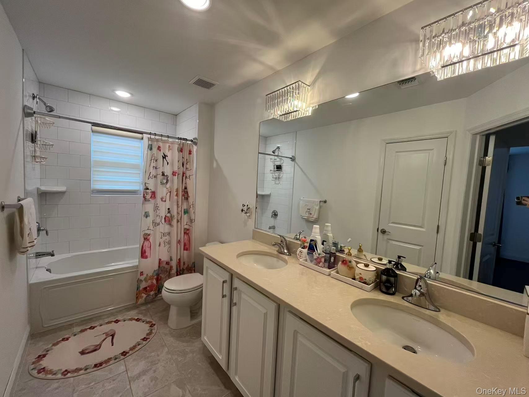 #15 photo, 42 Wildflower Drive, سوفولك Ridge , NY 11961