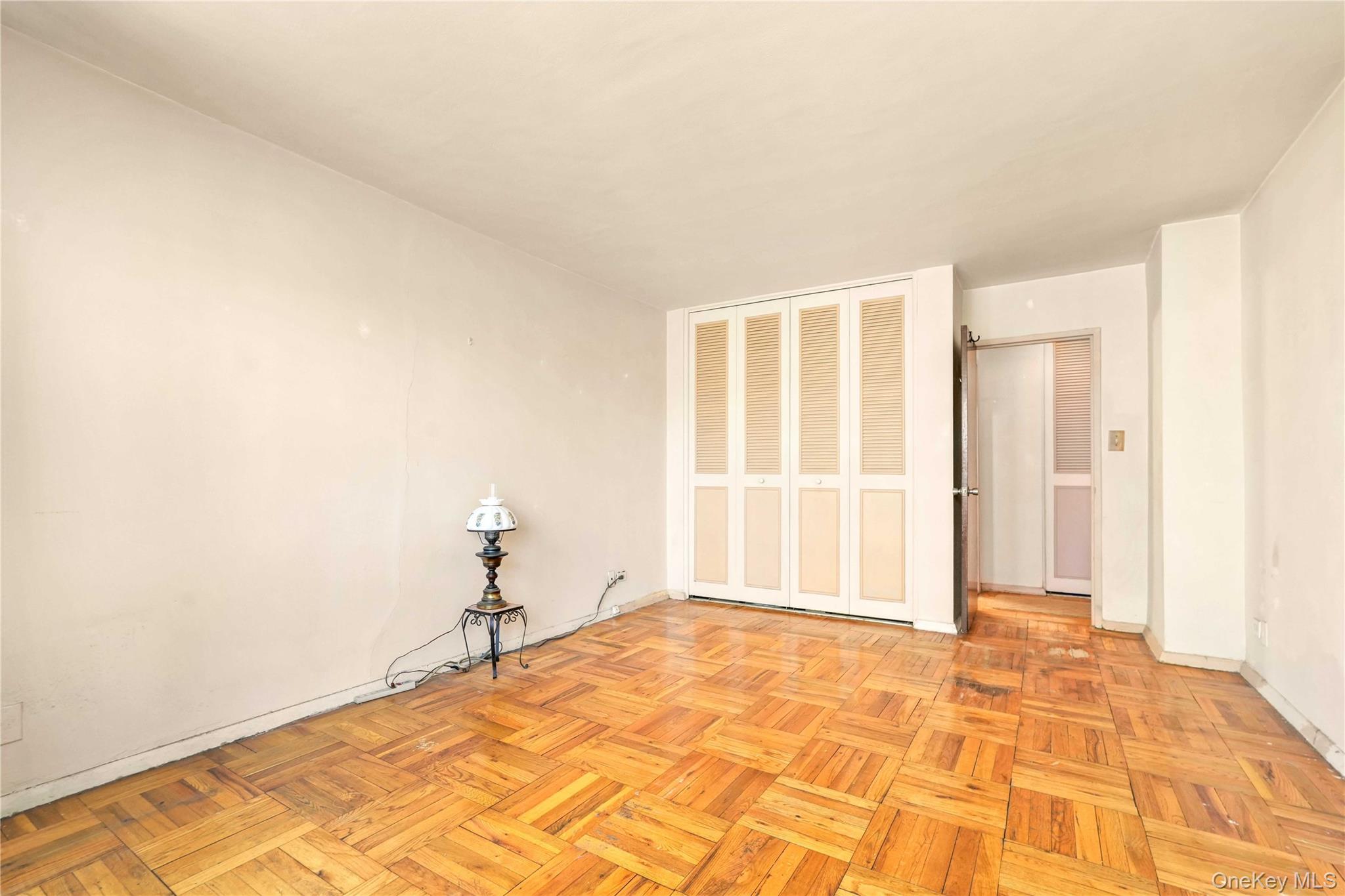 #13 photo, 66-36 Yellowstone Boulevard, Forest Hills , NY 11375