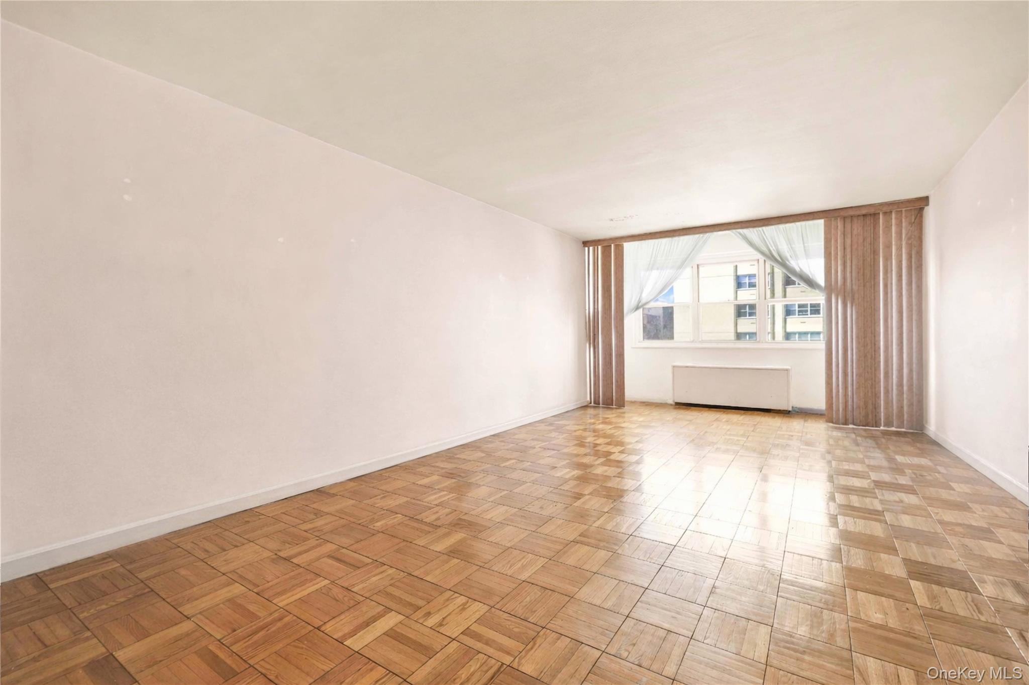 #3 photo, 66-36 Yellowstone Boulevard, Forest Hills , NY 11375