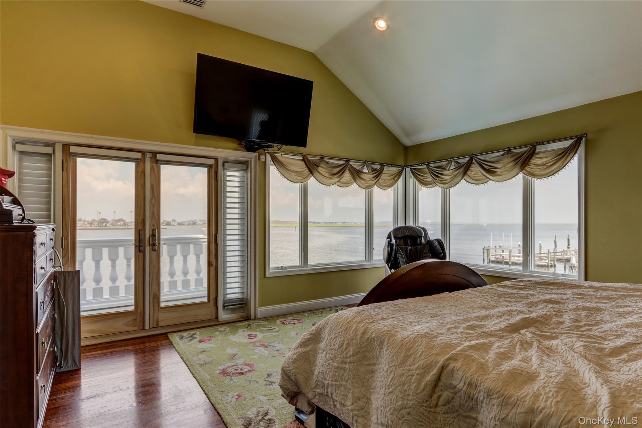 #11 photo, 609 E Bay Drive, নাসাউ কাউন্টি Long Beach , NY 11561