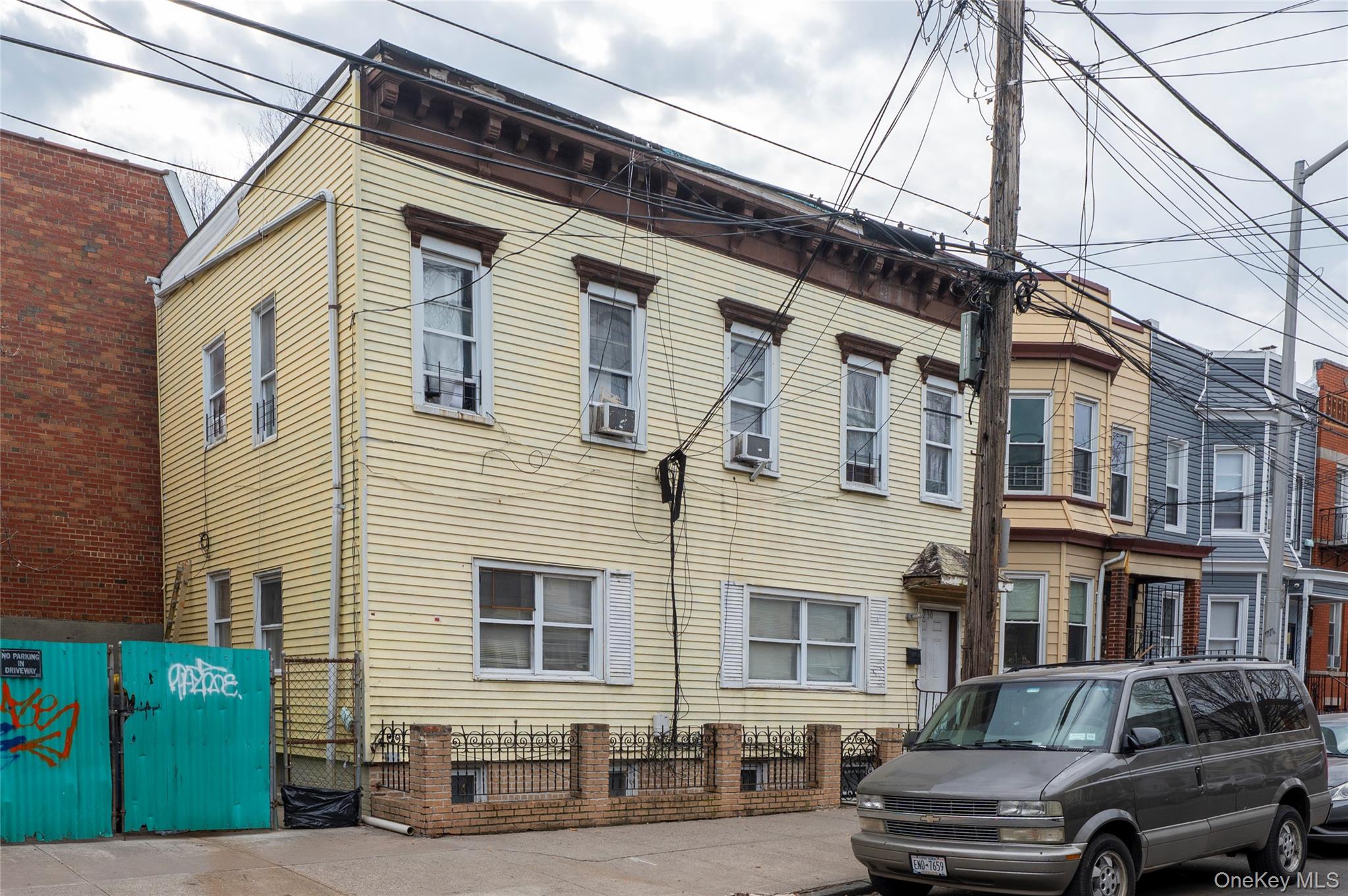 #7 photo, 30-74 14th Street, Astoria , NY 11102