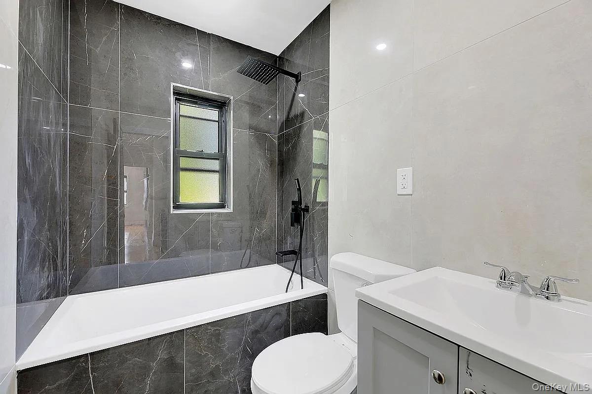 #4 photo, 442 E 43rd Street, Brooklyn , NY 11203