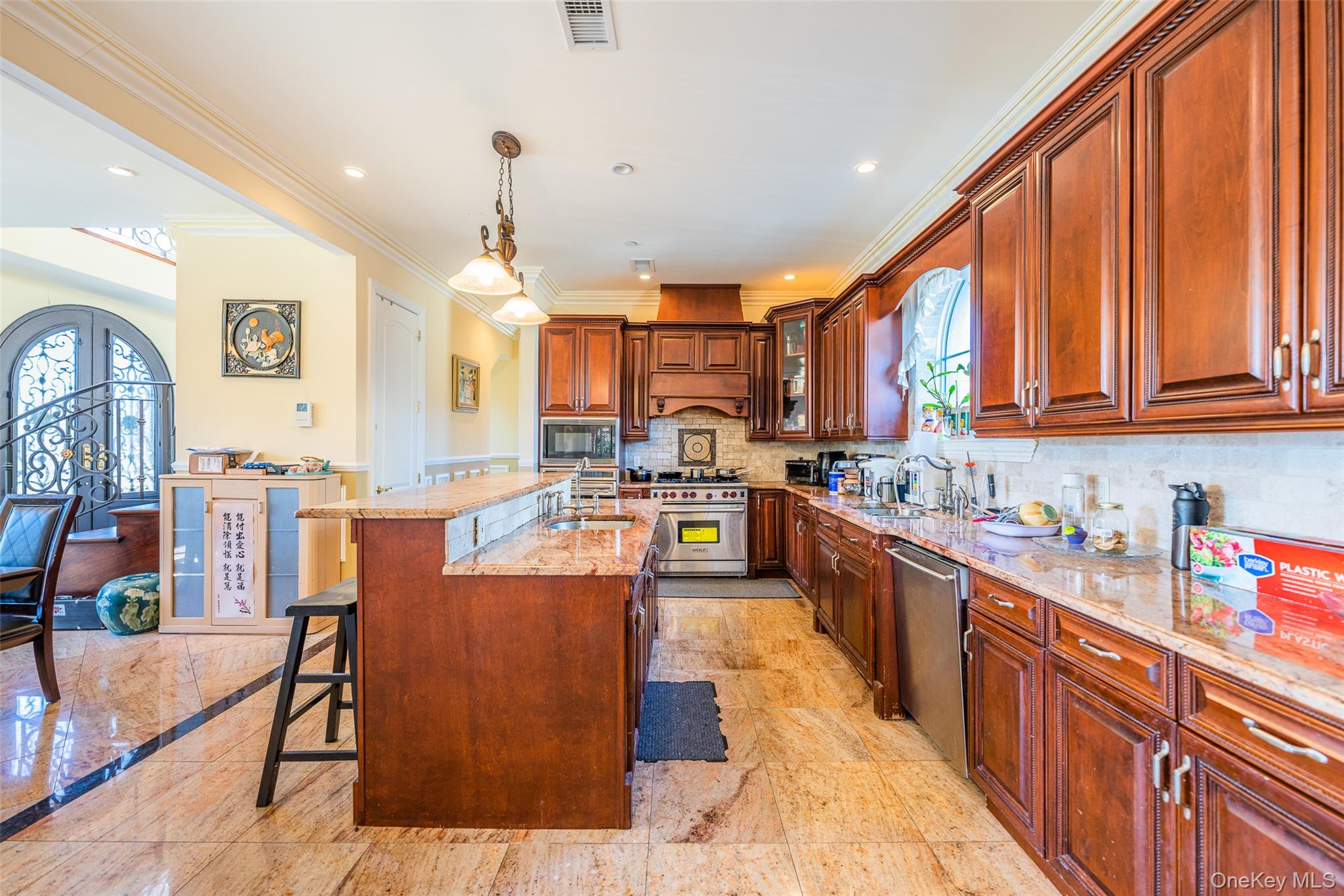 #13 photo, 16003 Cryders Lane, কুইন্‌স Whitestone , NY 11357