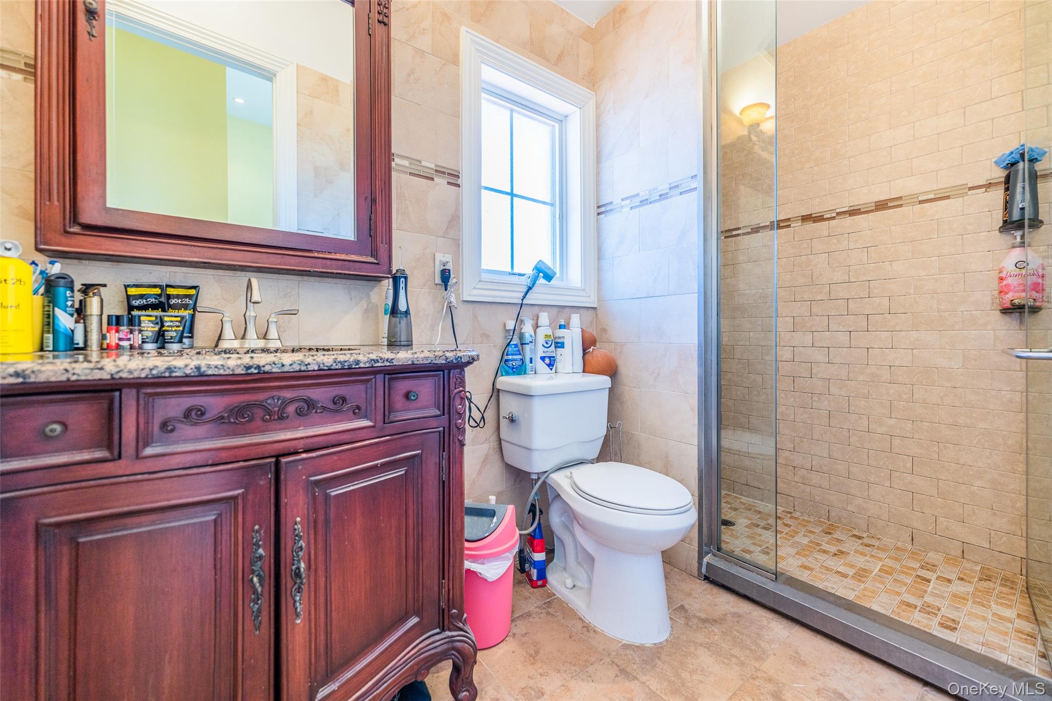 #16 photo, 16003 Cryders Lane, কুইন্‌স Whitestone , NY 11357