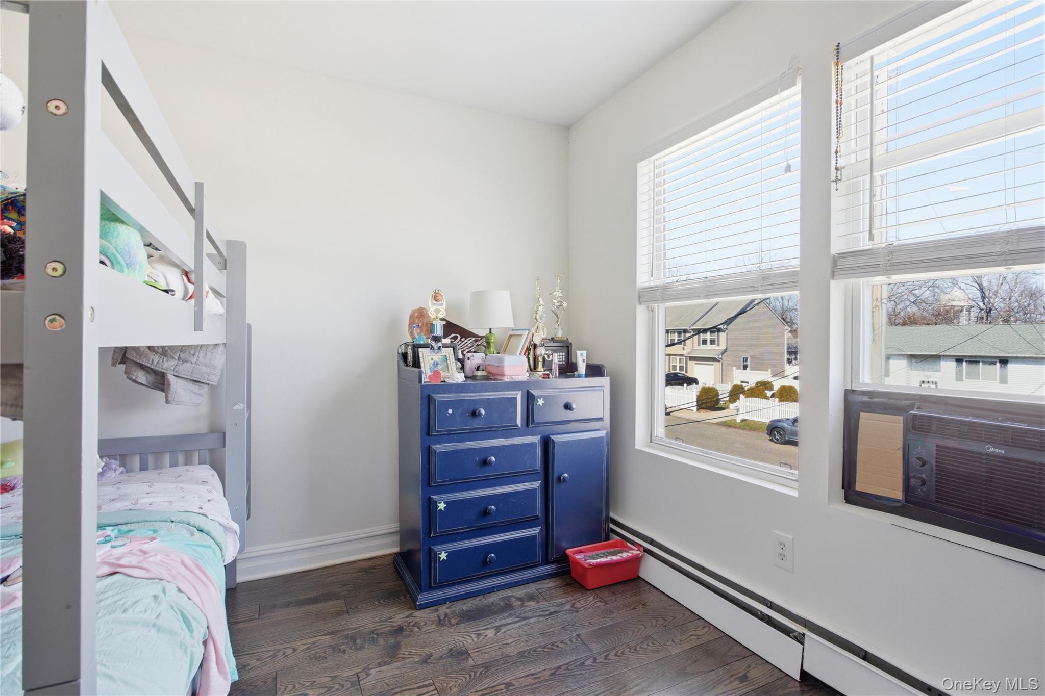 #12 photo, 254 40th Street, সাফোক কাউন্টি Copiague , NY 11726