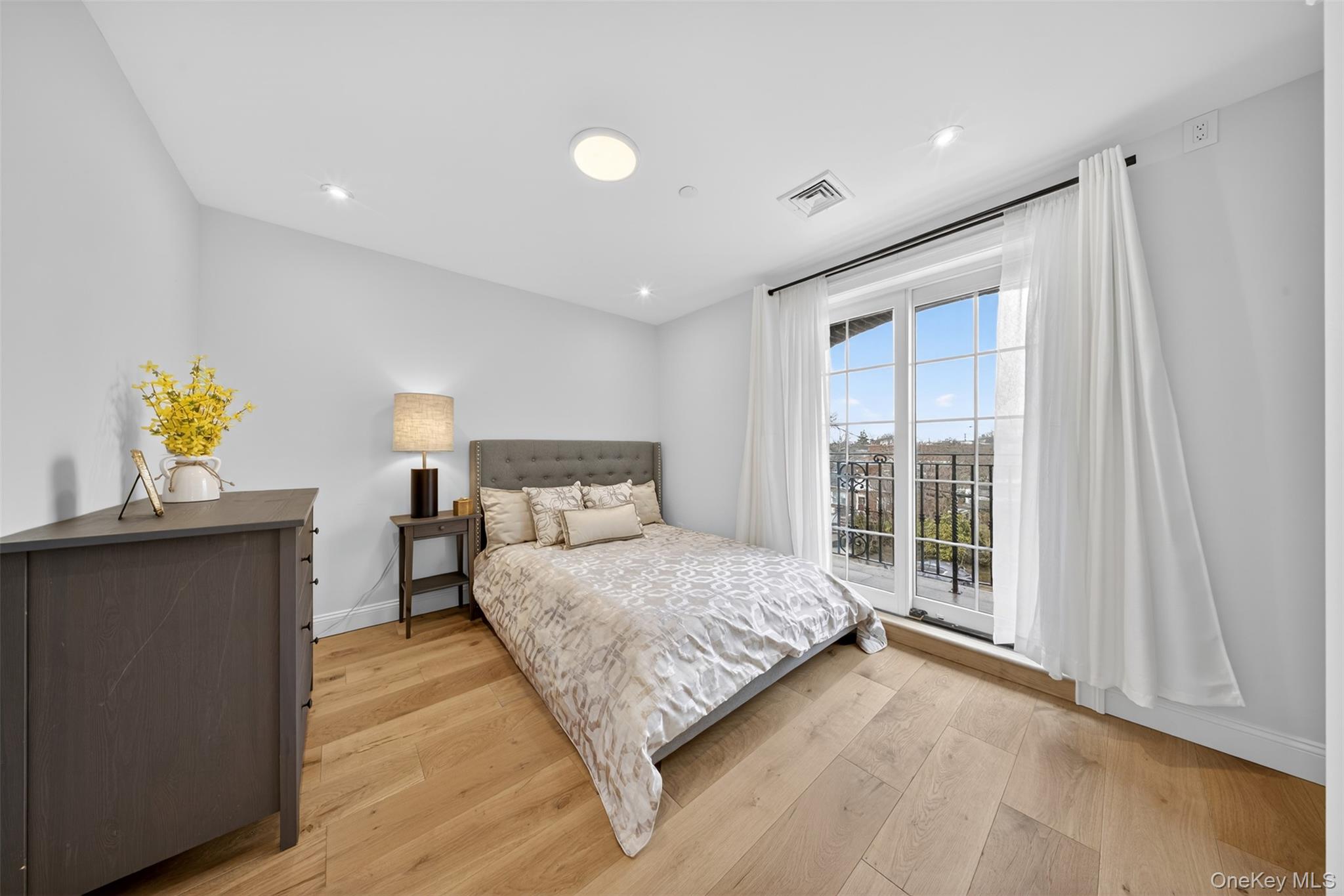 #19 photo, 14-09 133RD Place, কুইন্‌স College Point , NY 11356