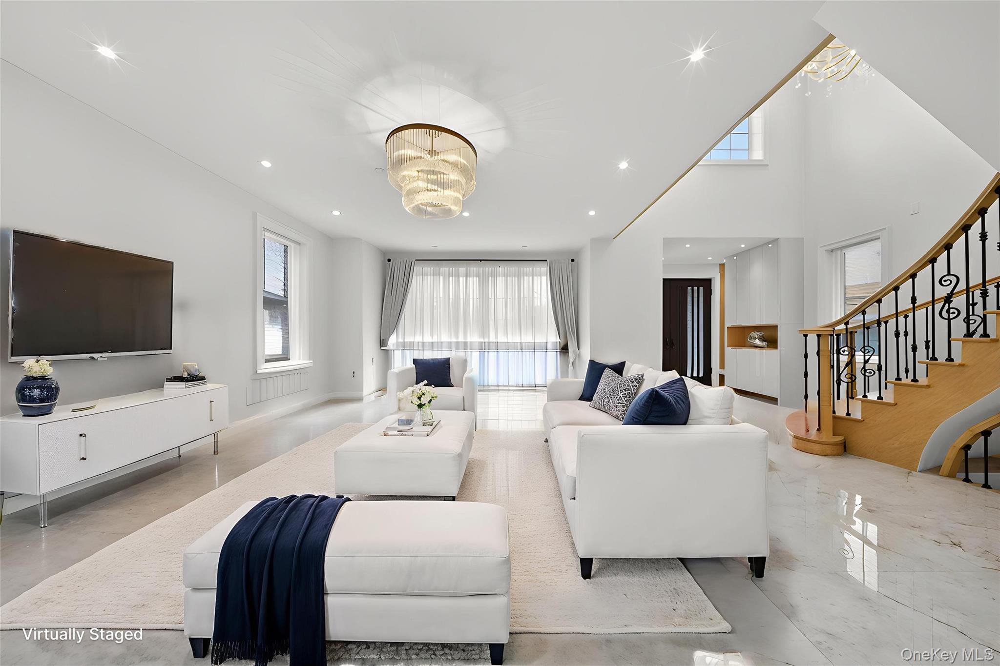 #3 photo, 14-09 133RD Place, কুইন্‌স College Point , NY 11356