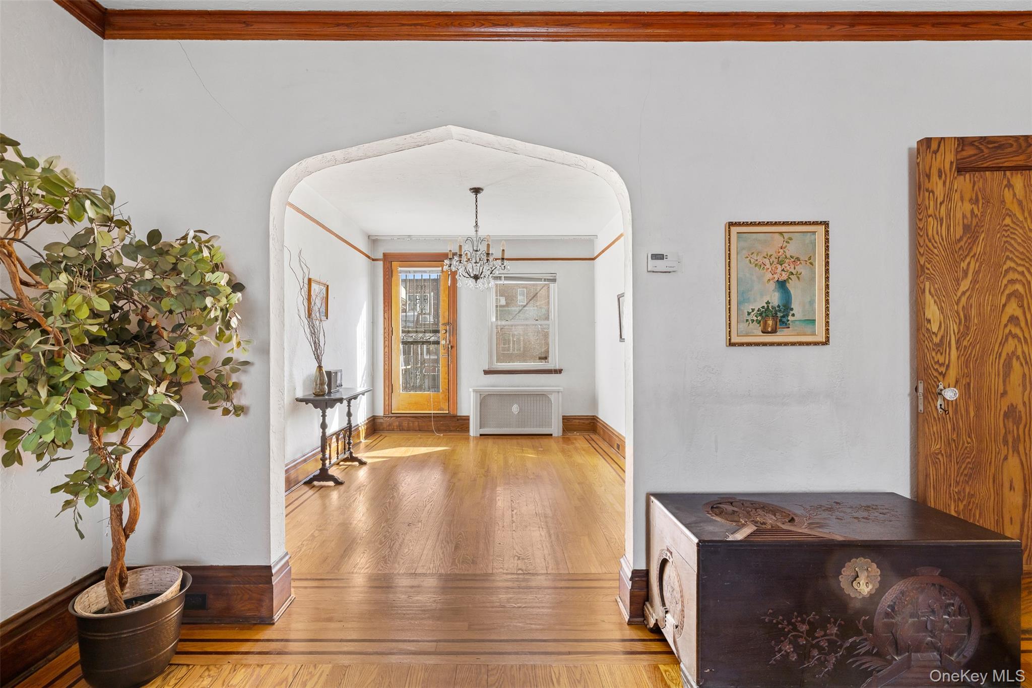 #7 photo, 7709 82nd Street, Glendale , NY 11385