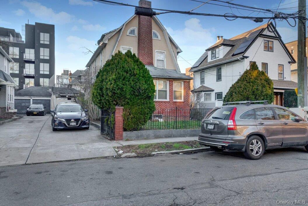 #1 photo, 720 E 35th Street, Brooklyn , NY 11210