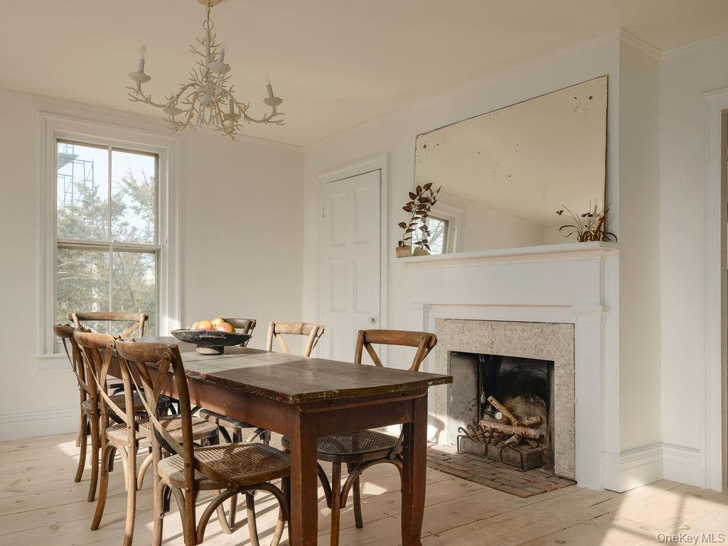 #18 photo, 7220 Main Road, East Marion , NY 11939