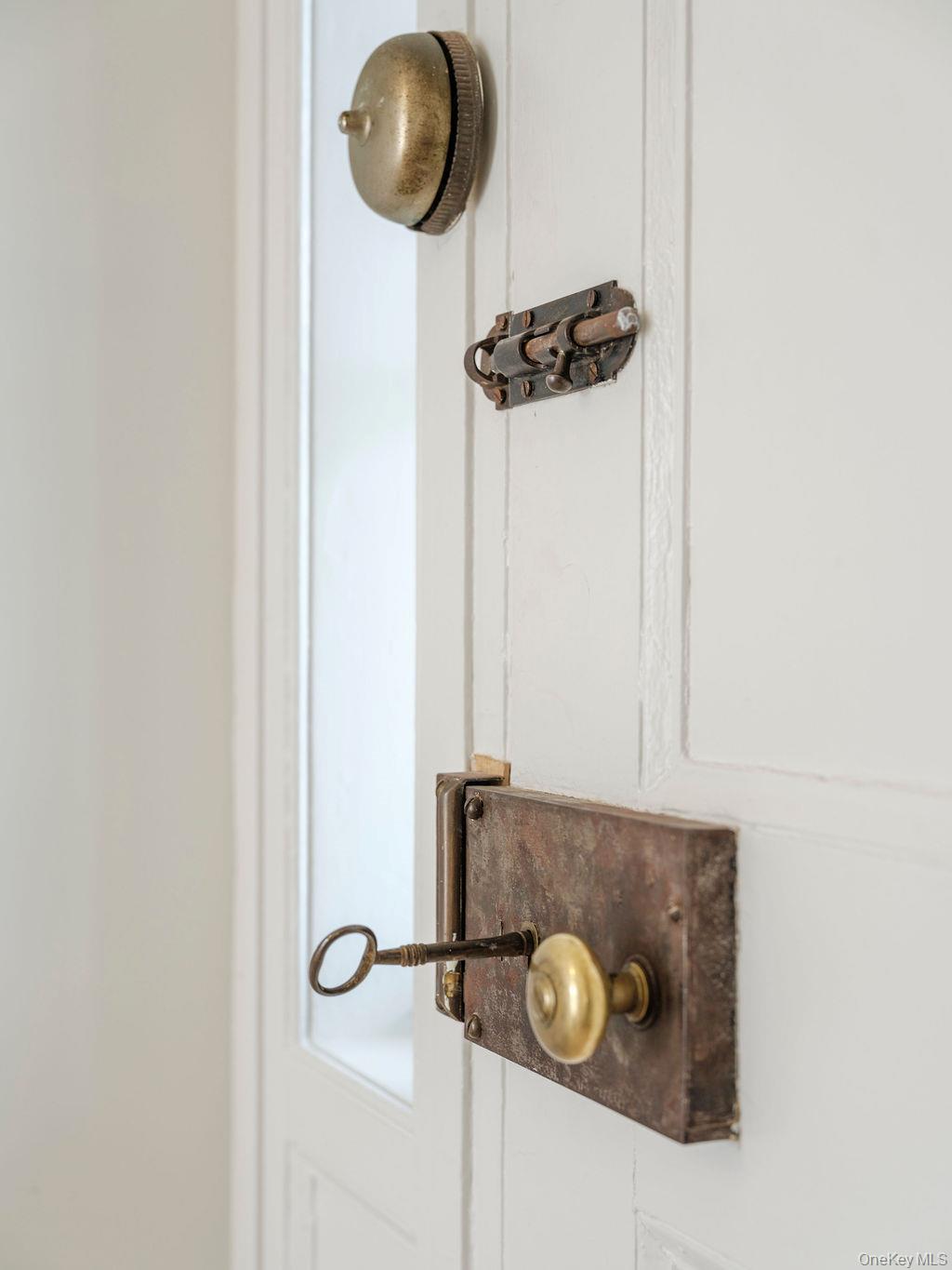 #6 photo, 7220 Main Road, East Marion , NY 11939