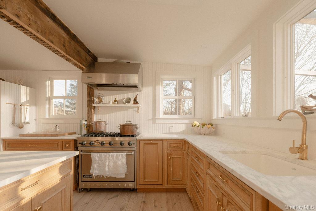 #7 photo, 7220 Main Road, East Marion , NY 11939