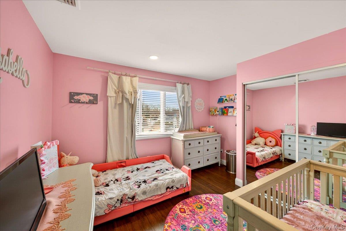 #12 photo, 111 Aspen Road, সাফোক কাউন্টি Kings Park , NY 11754