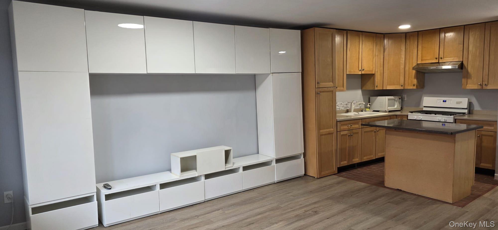 #8 photo, 3240 Netherland Avenue, 布朗士 Bronx , NY 10463