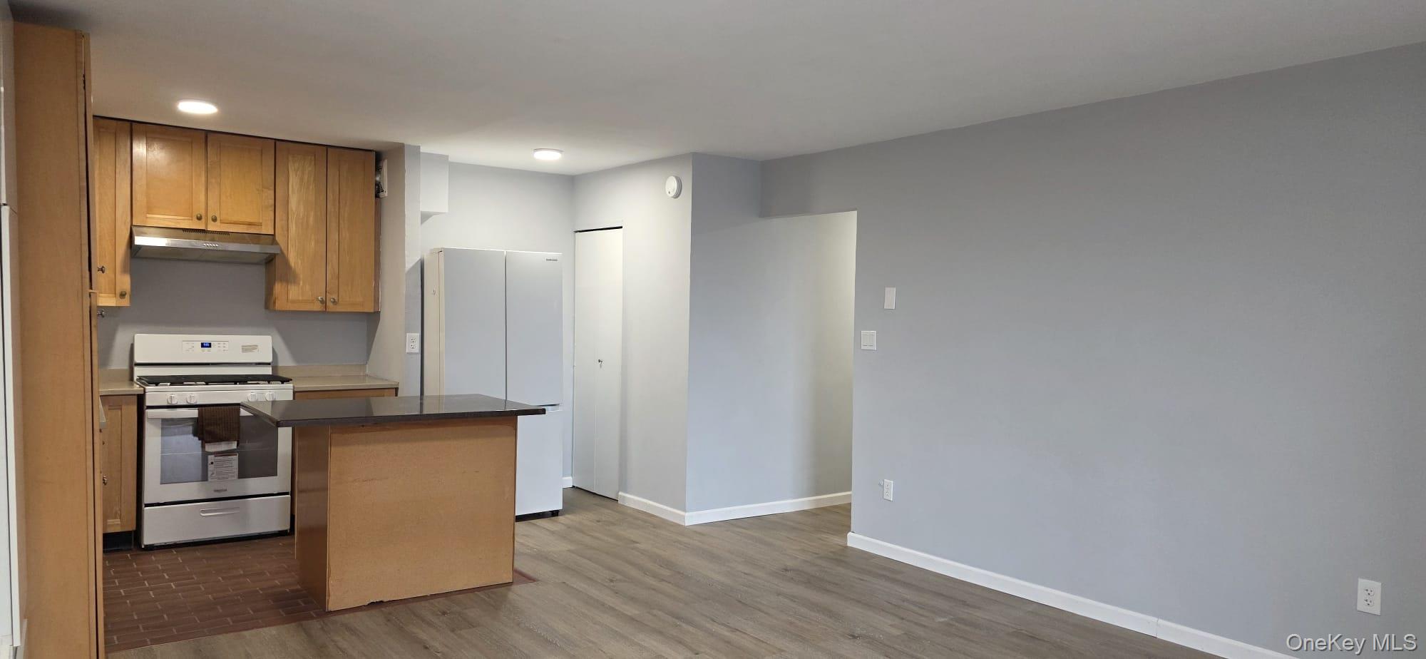 #9 photo, 3240 Netherland Avenue, 布朗士 Bronx , NY 10463