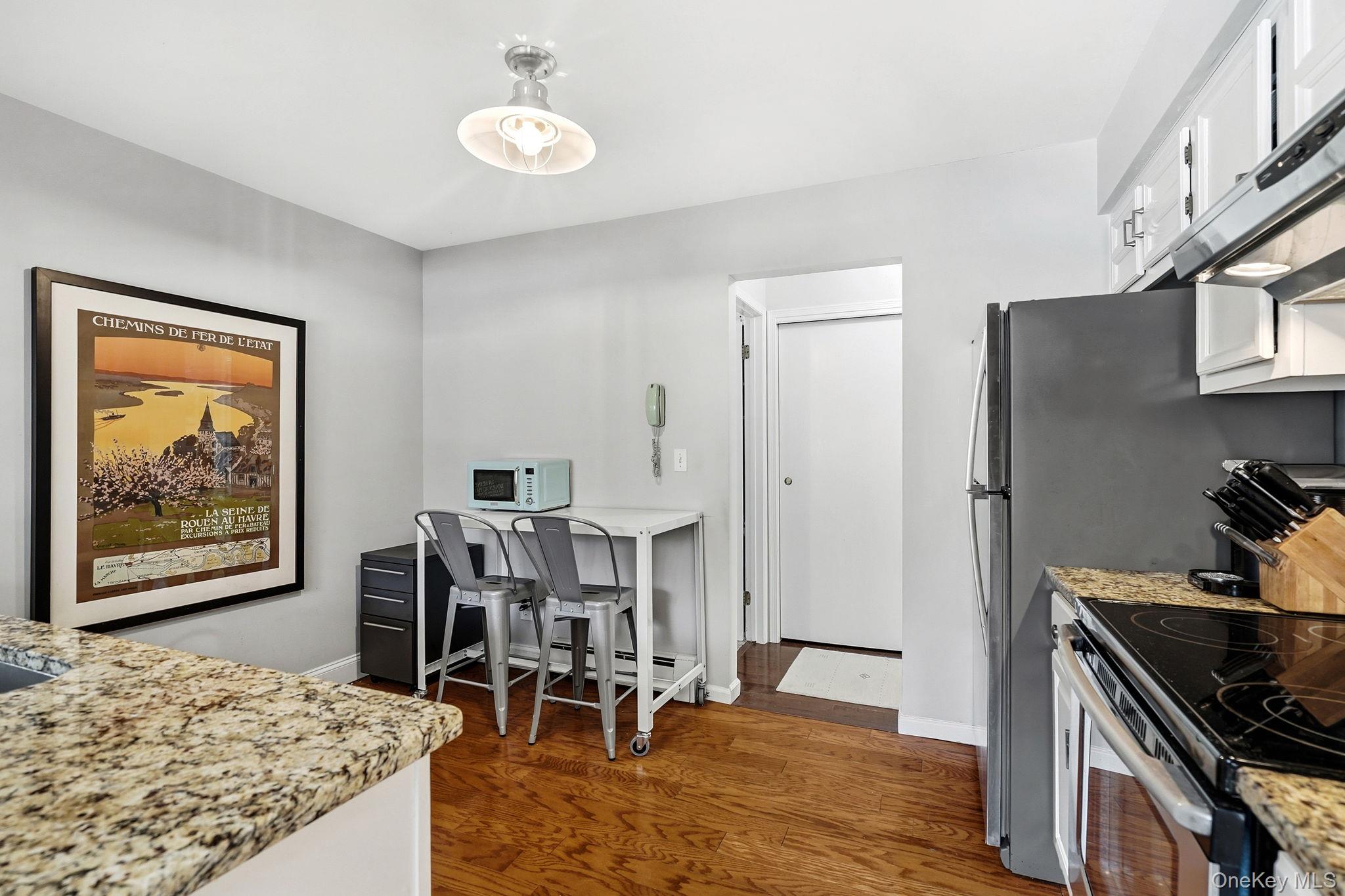 #10 photo, 17 Foxwood Drive, Pleasantville , NY 10570