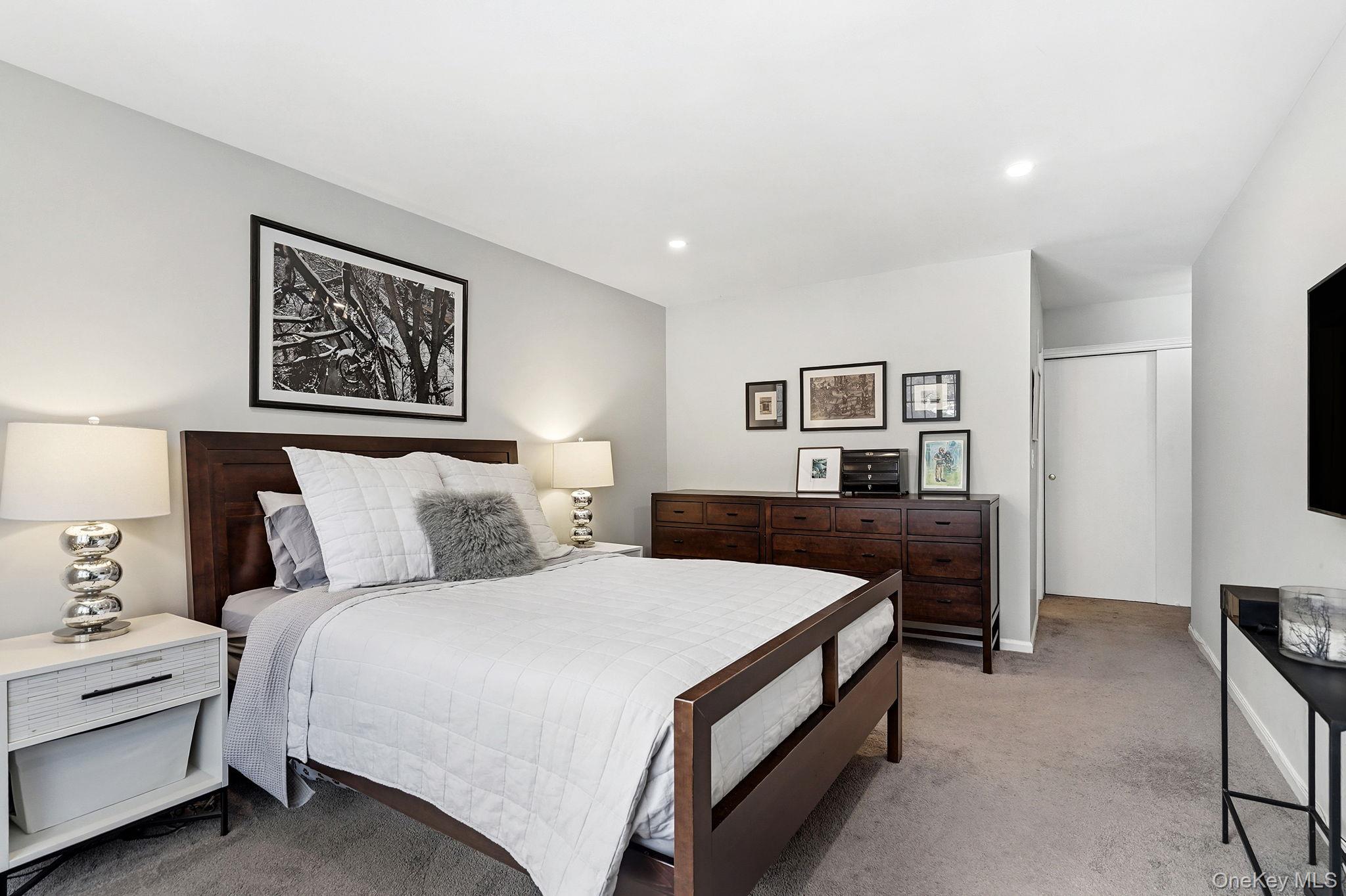 #15 photo, 17 Foxwood Drive, Pleasantville , NY 10570