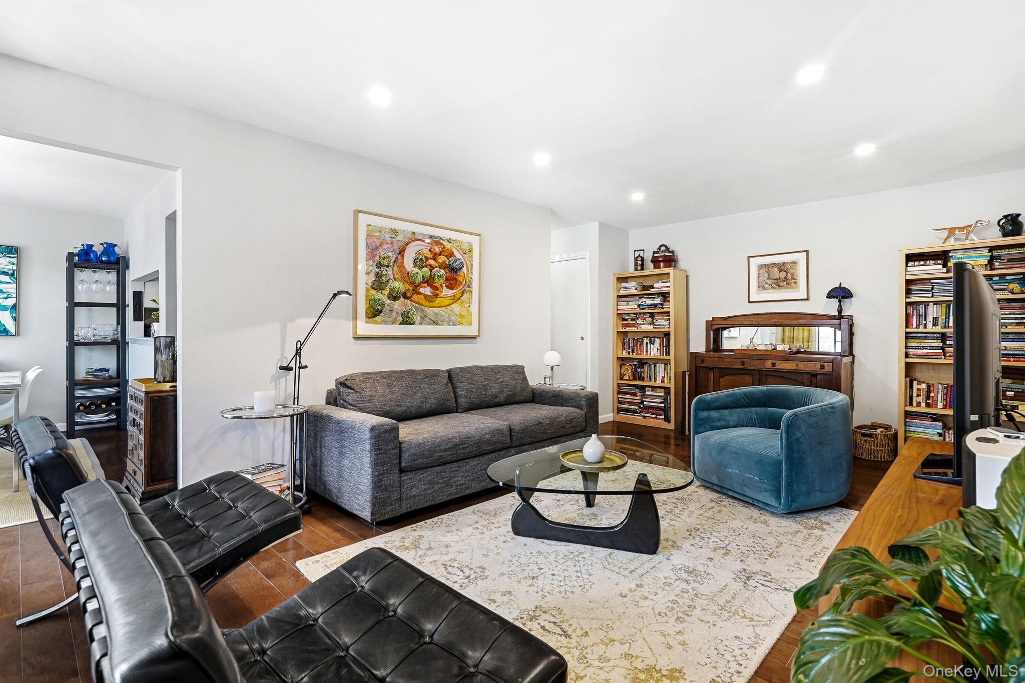 #5 photo, 17 Foxwood Drive, Pleasantville , NY 10570