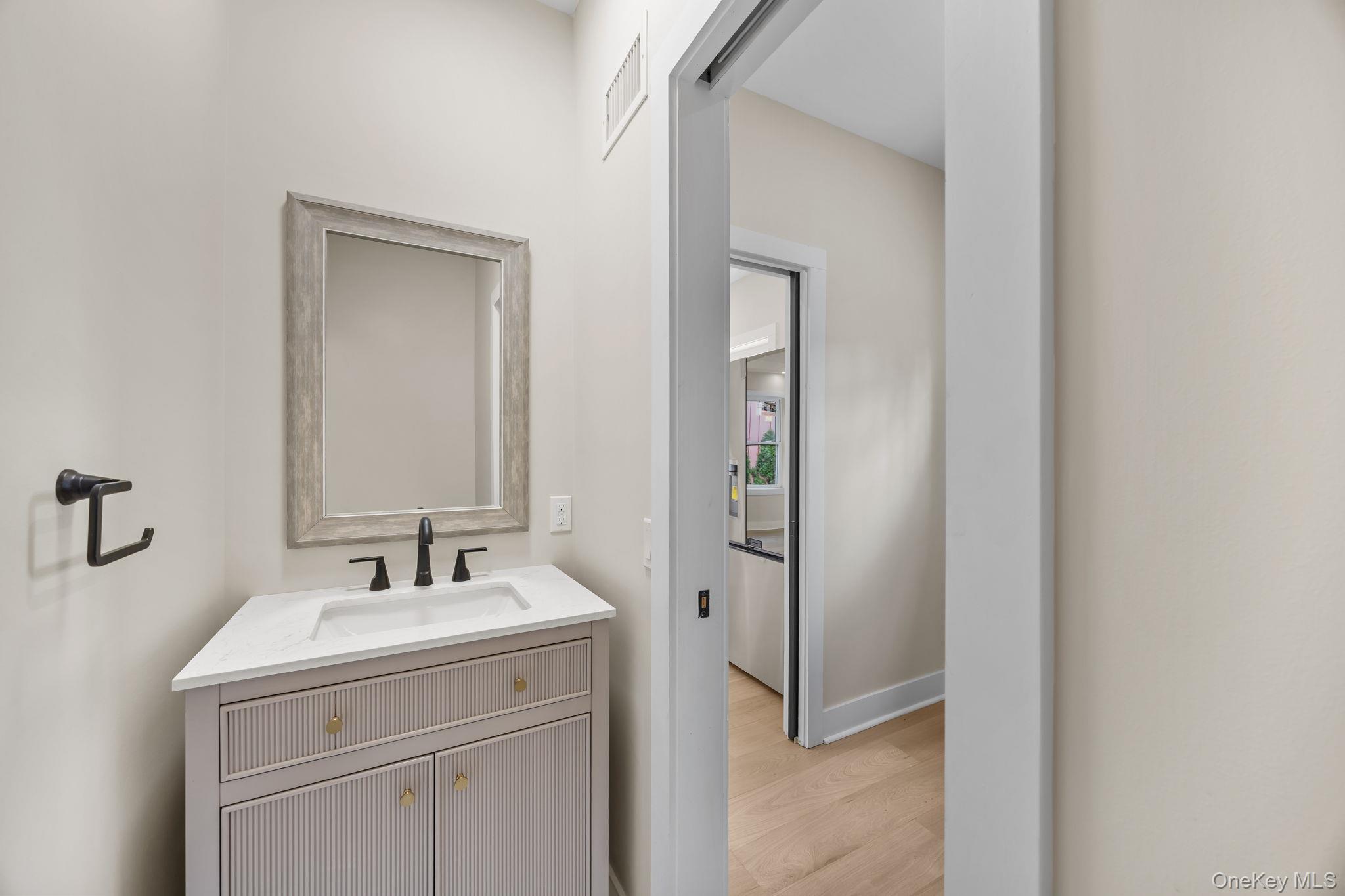 #12 photo, 50 Church Street, Beacon , NY 12508