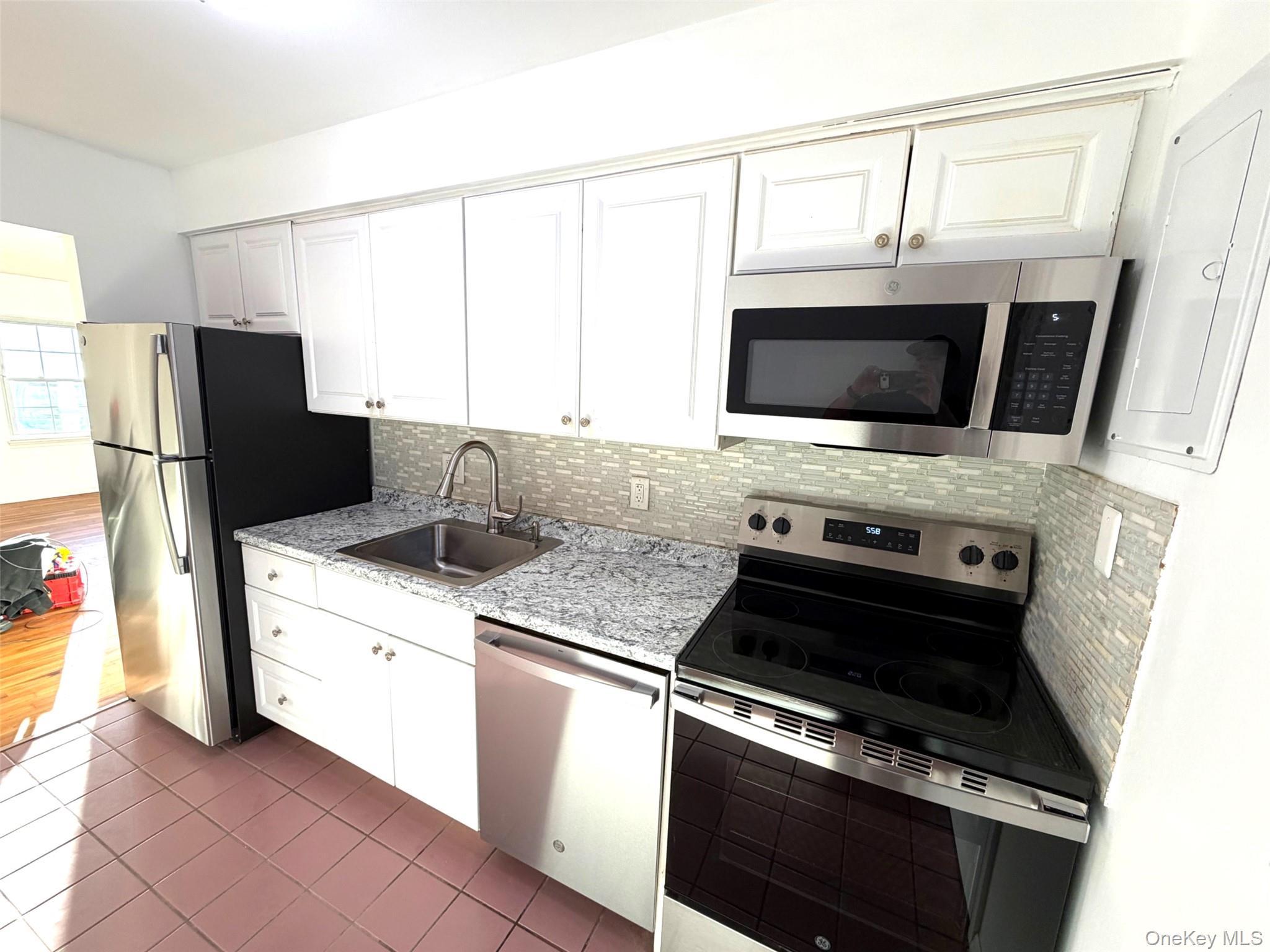 #6 photo, 5 Wildwood Drive, Wappingers Falls , NY 12590