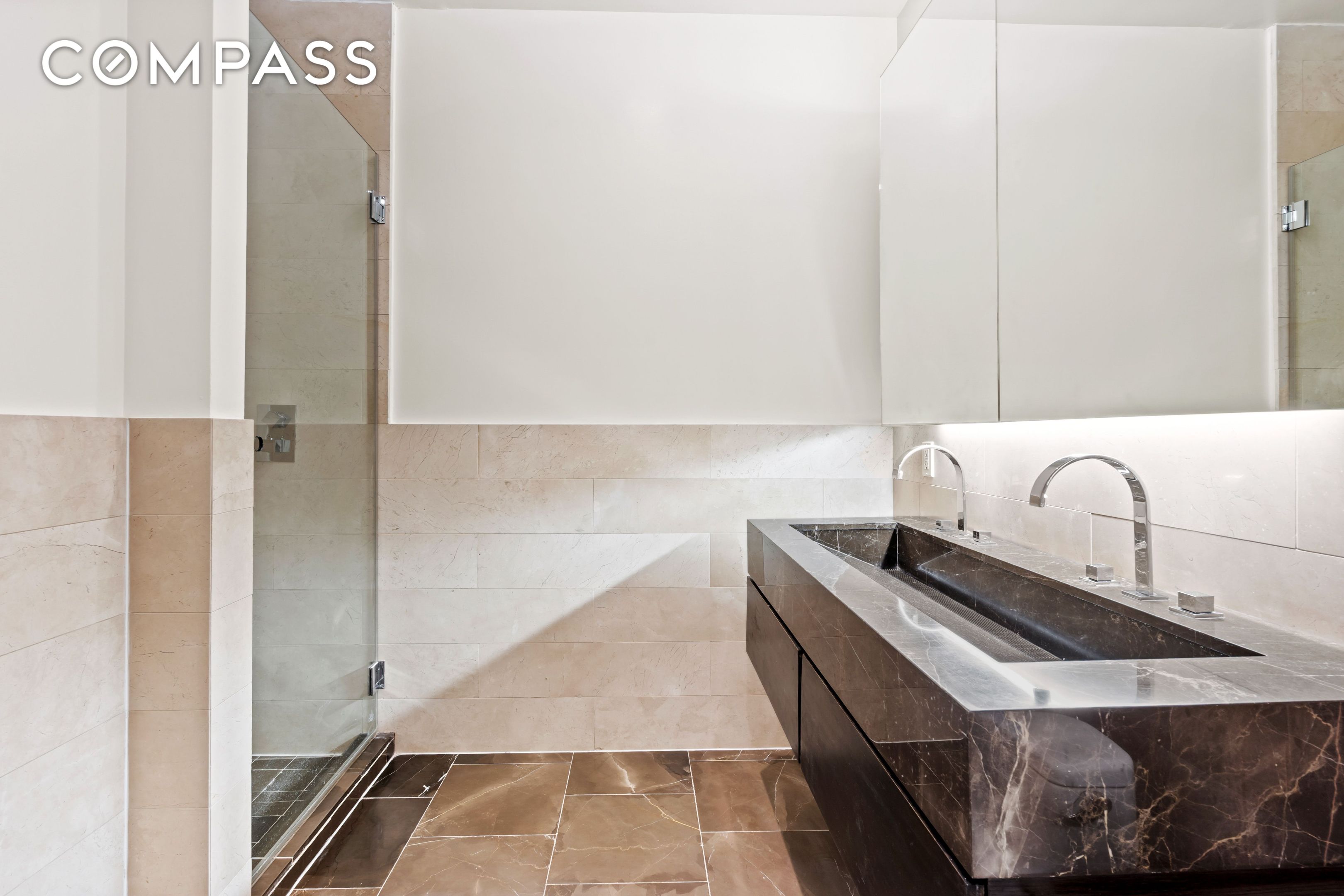 #9 photo, 140 W 22nd Street, मैनहटन Chelsea , NY 10011