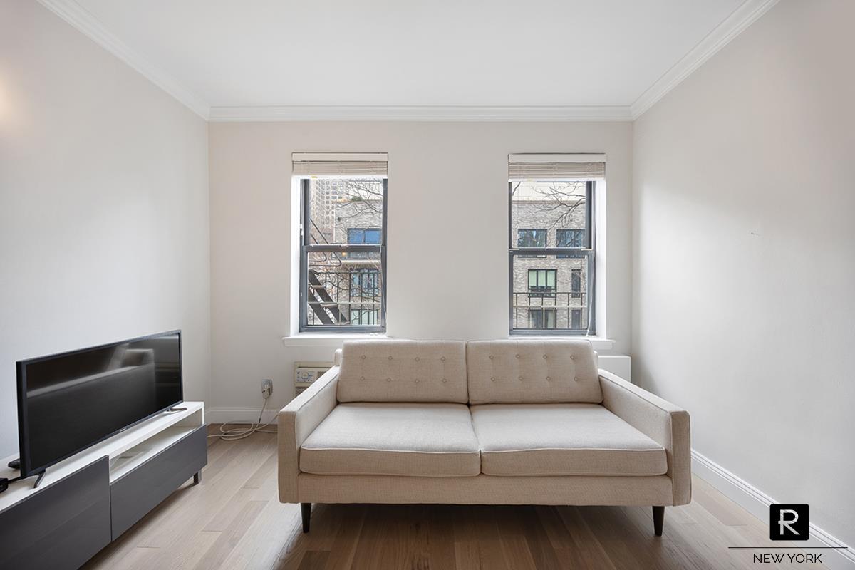 #3 photo, 330 E 83rd Street, Upper East Side , NY 10028