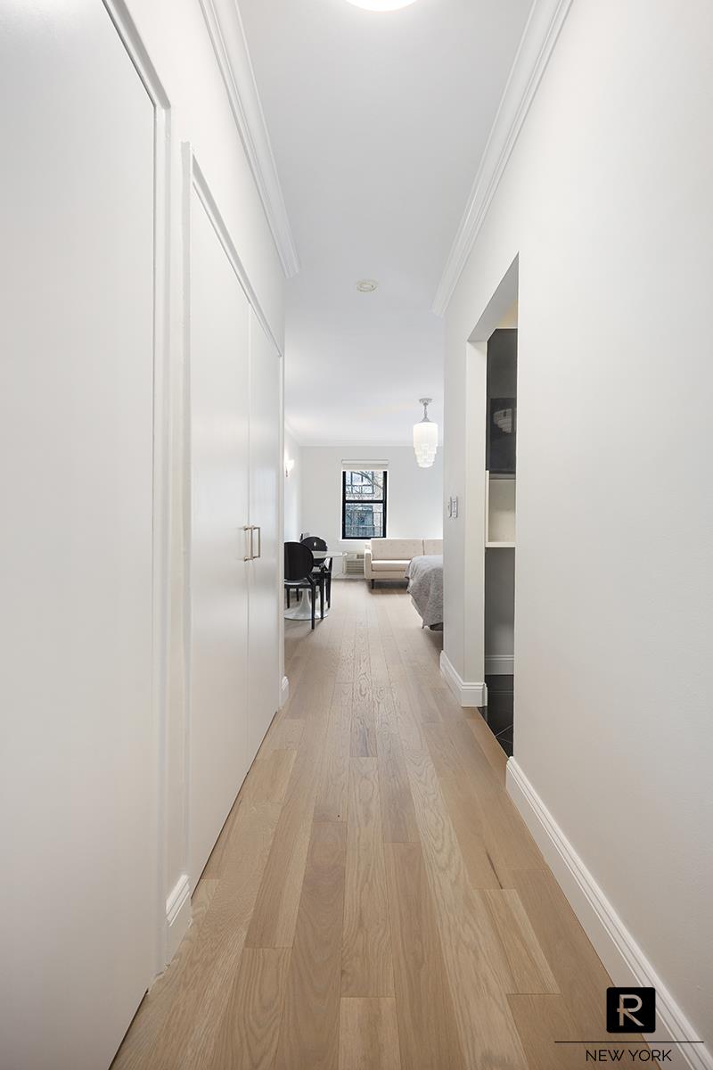 #8 photo, 330 E 83rd Street, Upper East Side , NY 10028