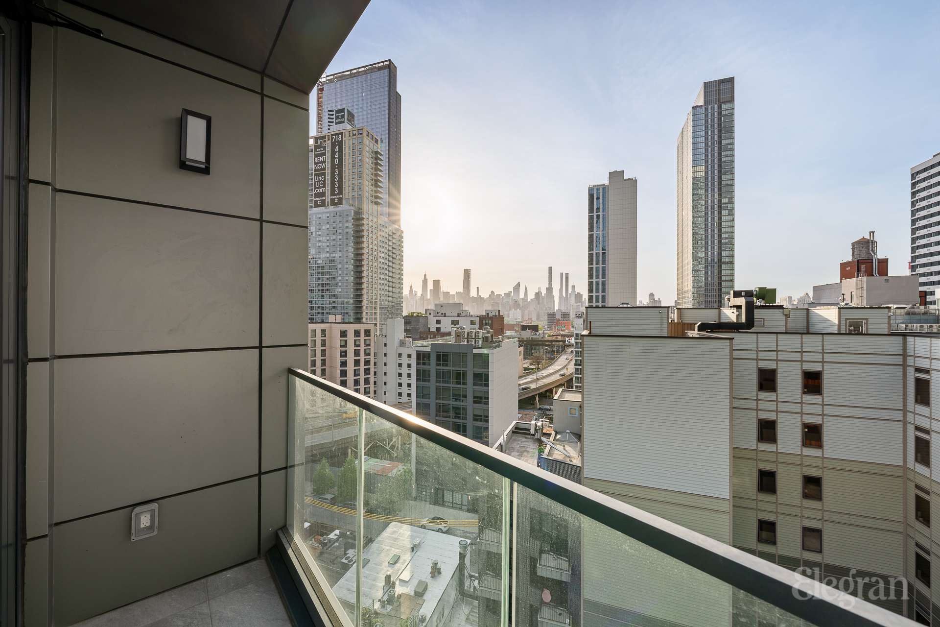 #17 photo, 42-62 Hunter Street, कुईंस Long Island City , NY 11101