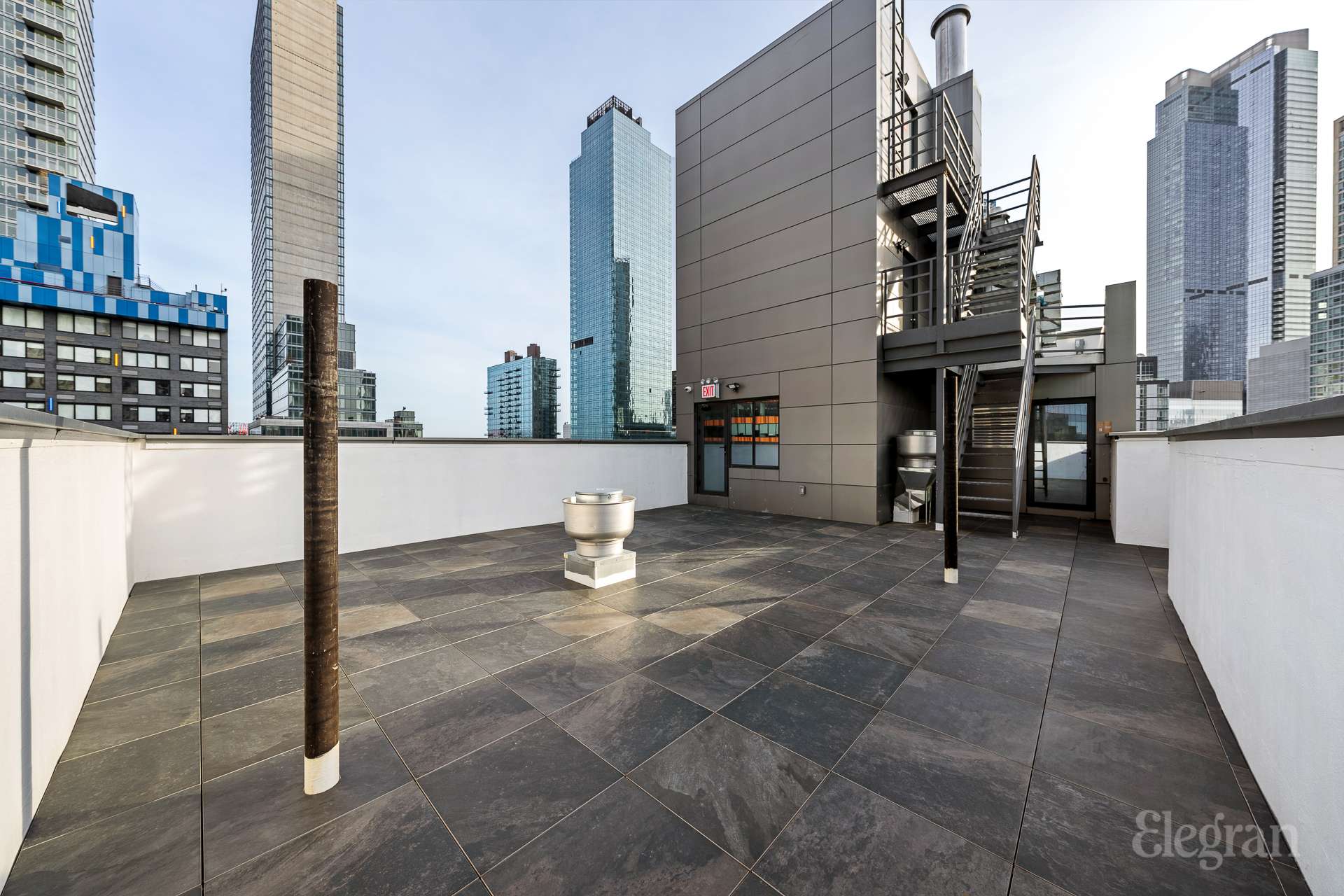 #19 photo, 42-62 Hunter Street, कुईंस Long Island City , NY 11101