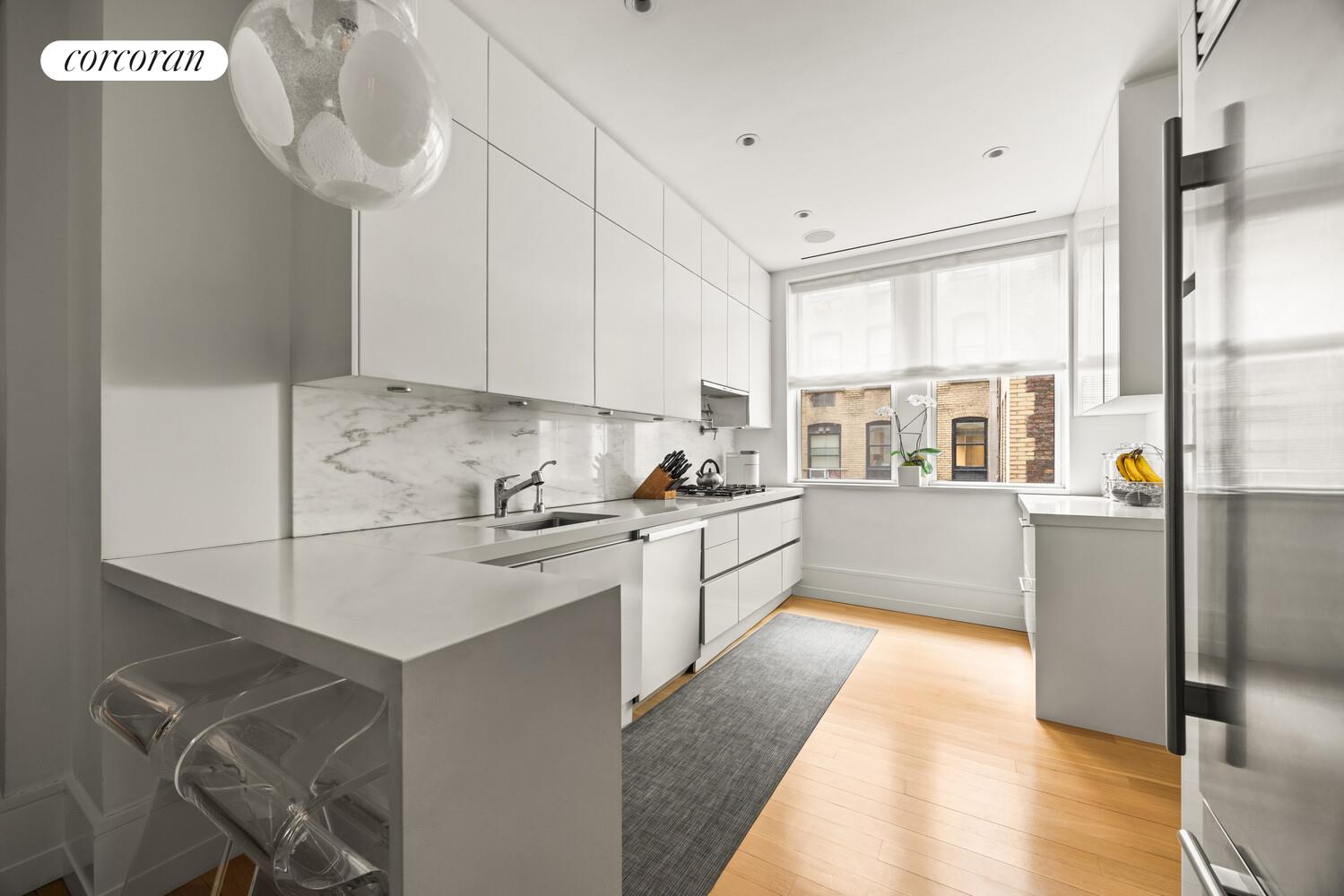 #6 photo, 850 PARK Avenue, Lenox Hill , NY 10075