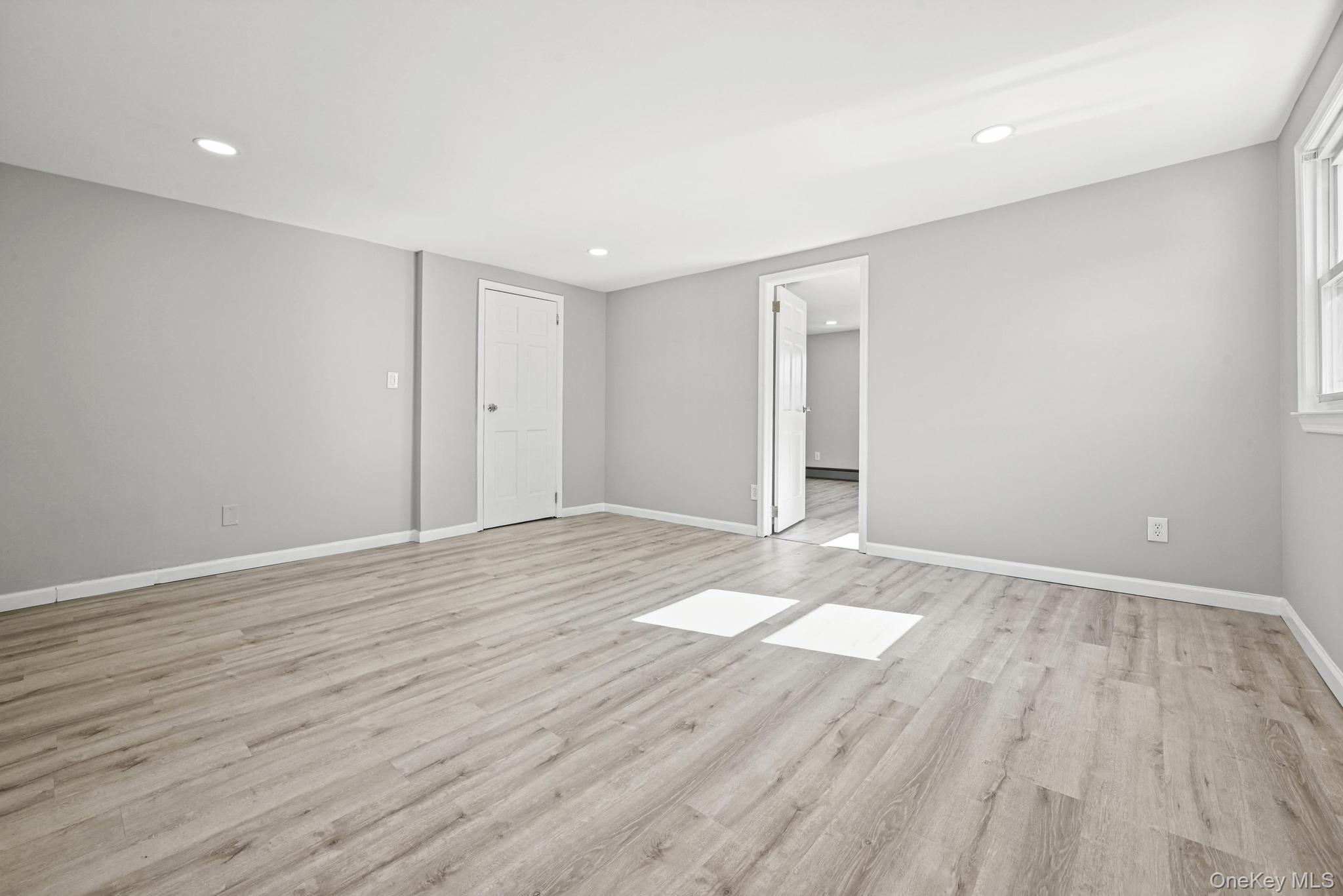 #10 photo, 28 Candle Lane, 長島 Levittown , NY 11756