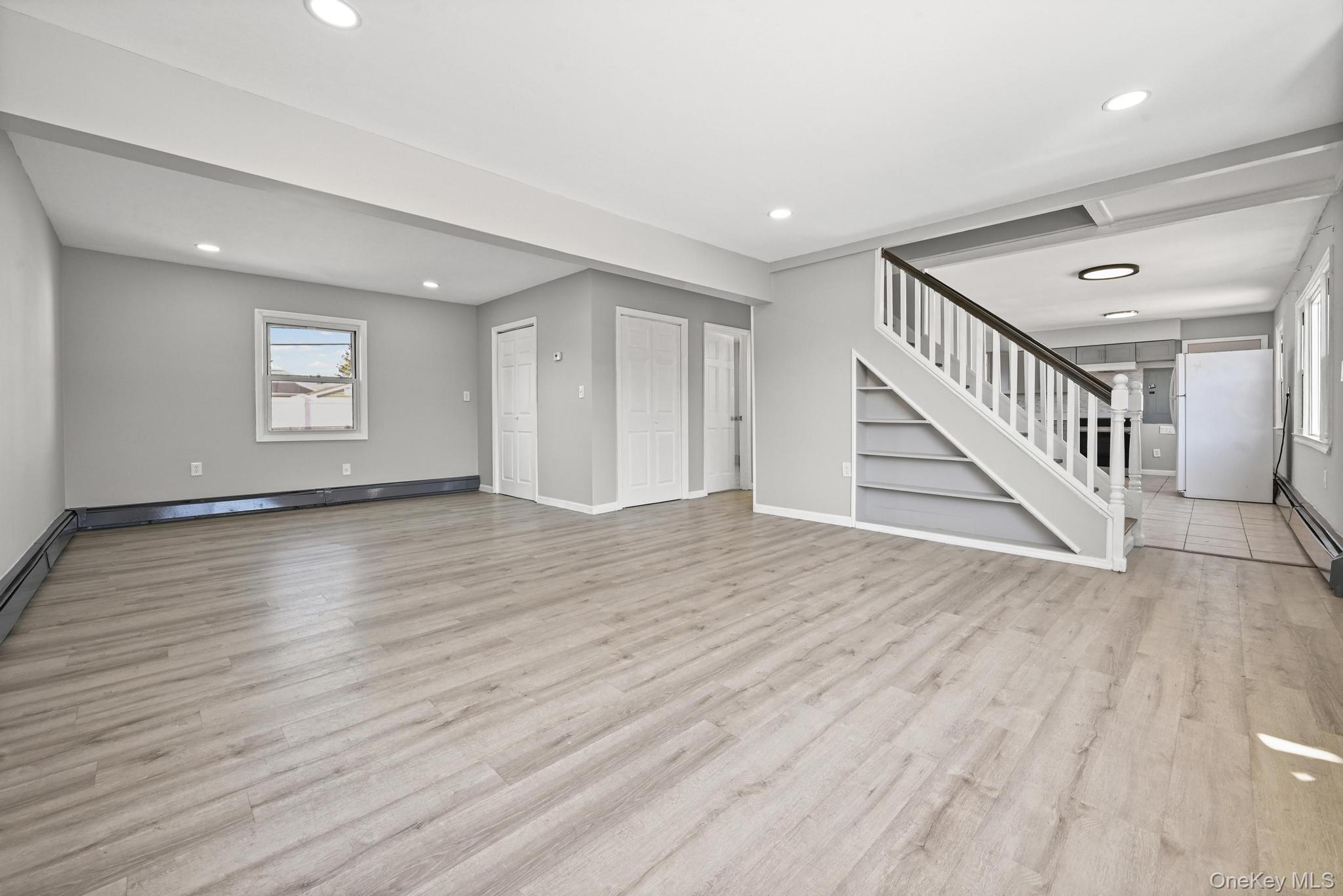 #4 photo, 28 Candle Lane, 長島 Levittown , NY 11756