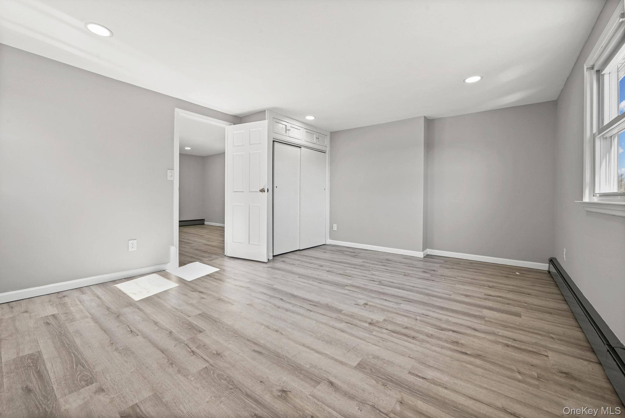 #8 photo, 28 Candle Lane, 長島 Levittown , NY 11756