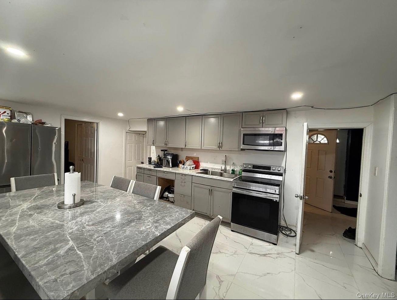 #7 photo, 23515 Bentley Road, Rosedale , NY 11422