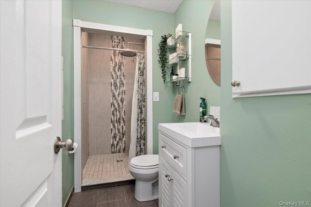 #14 photo, 65 Pearl Avenue, Holtsville , NY 11742