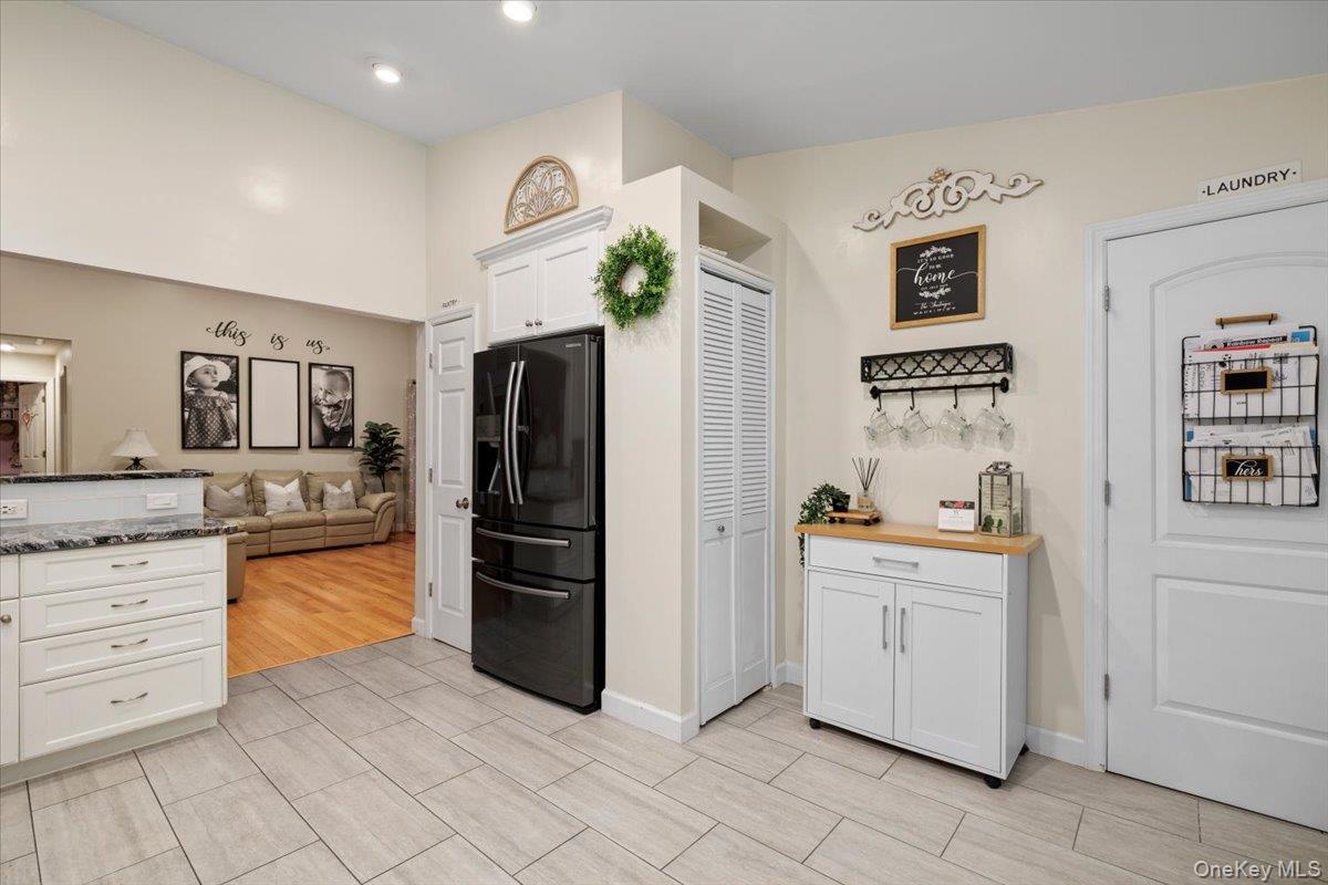 #4 photo, 65 Pearl Avenue, Holtsville , NY 11742