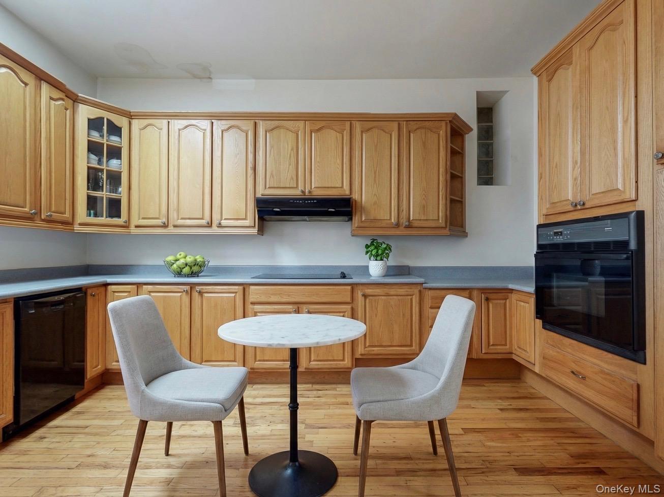 #6 photo, 304 Waverly Avenue, ব্রুকলিন Brooklyn , NY 11205