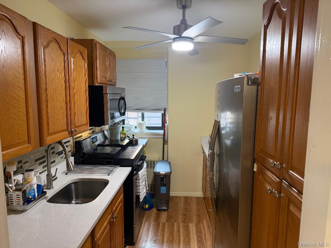 #4 photo, 87-15 204th Street, Hollis , NY 11423